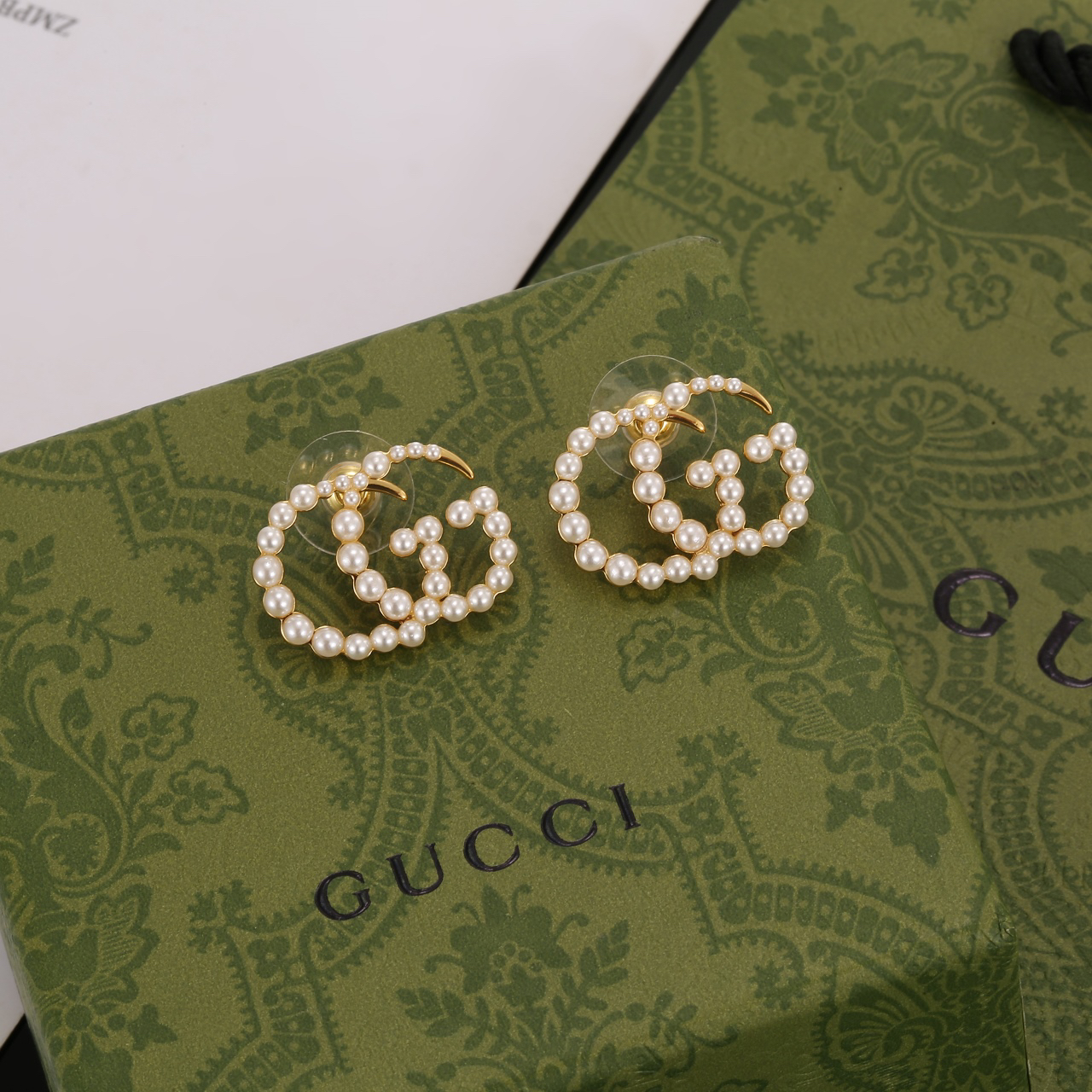 Gucci Pearl Earrings