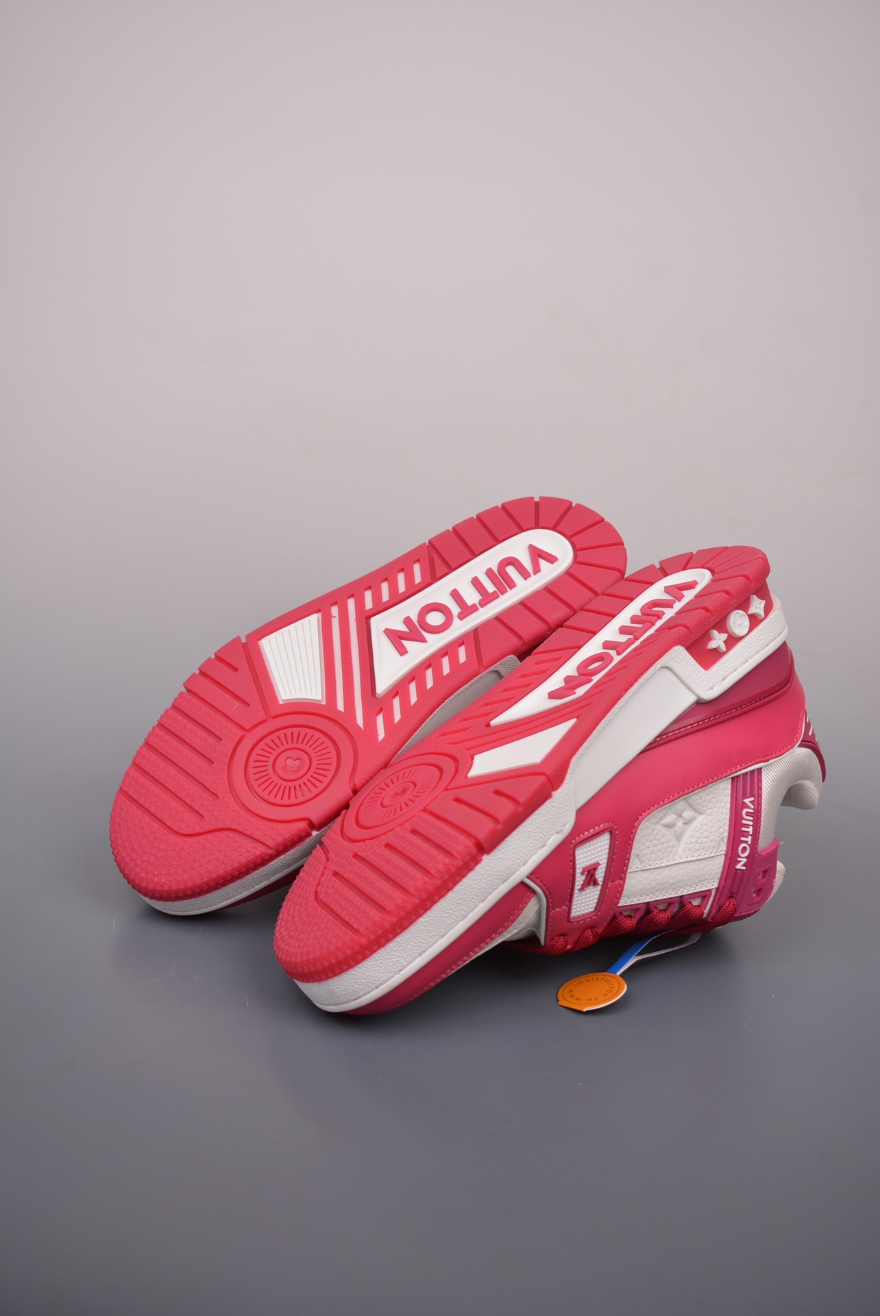 Louis Vuitton Trainer Sneaker Low Rose Red and White Embossed 1AA6WJ