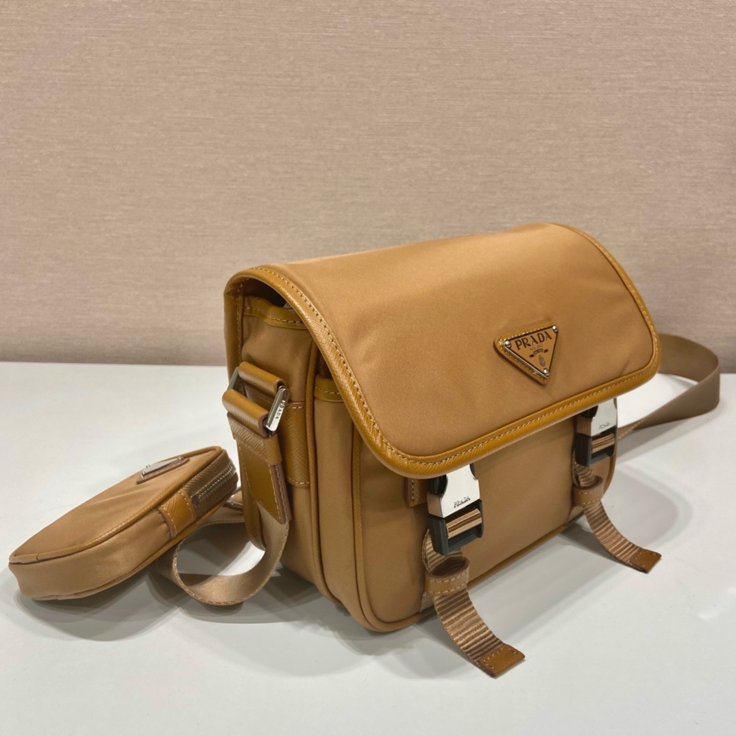 Prada 3 in 1 messenger bag 2VD034