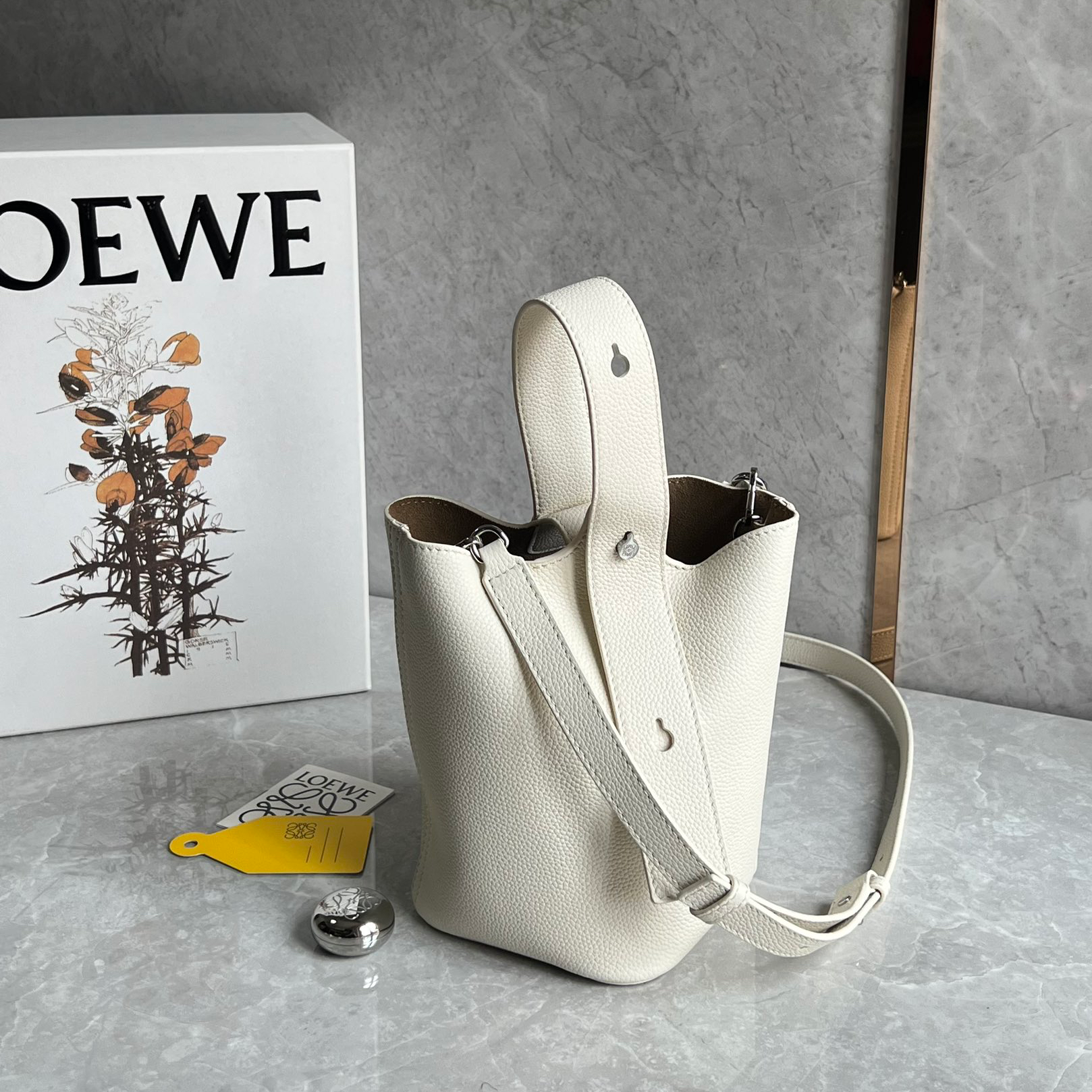 Loewe Pebble mini bucket bag 0705