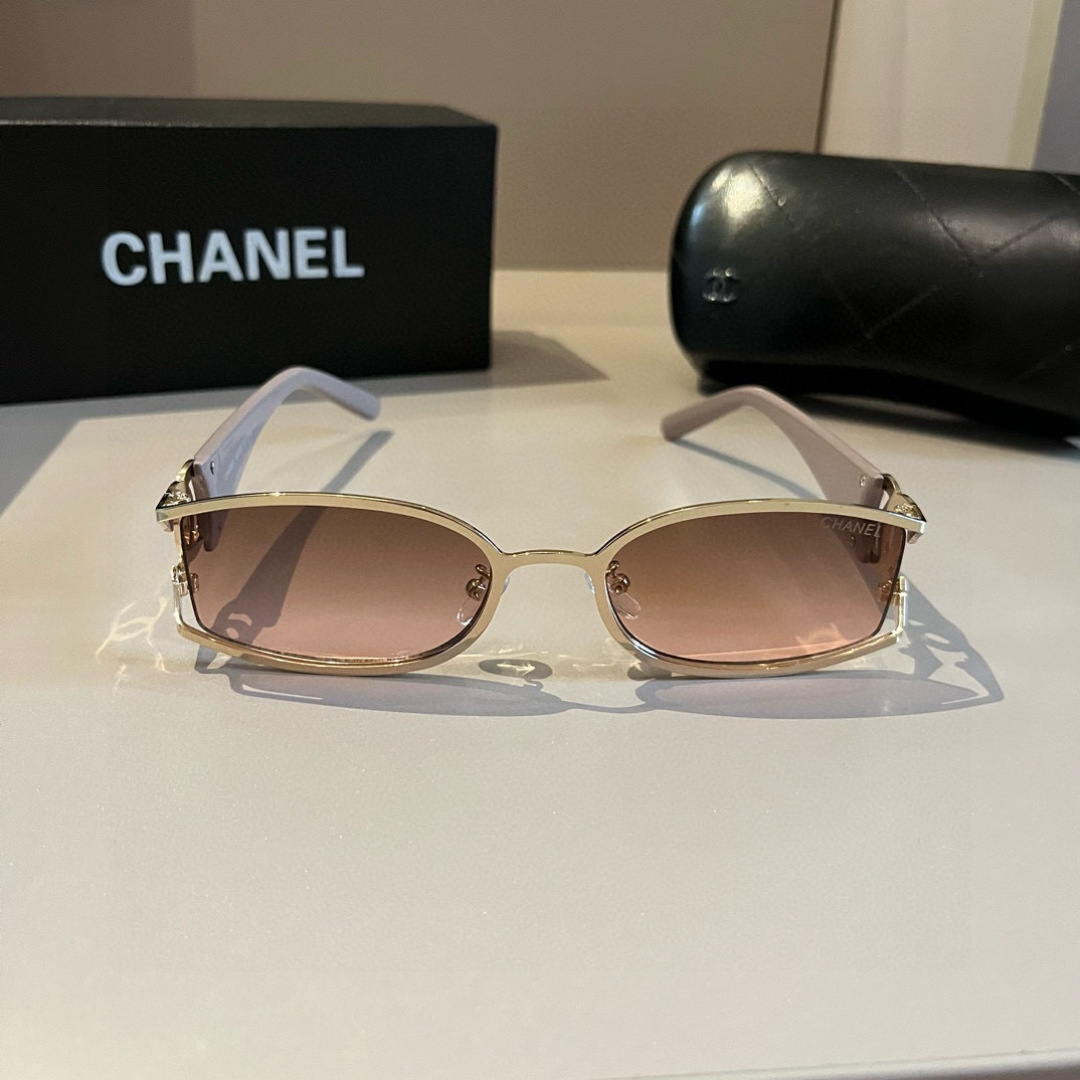 Chanel round frame sunglasses