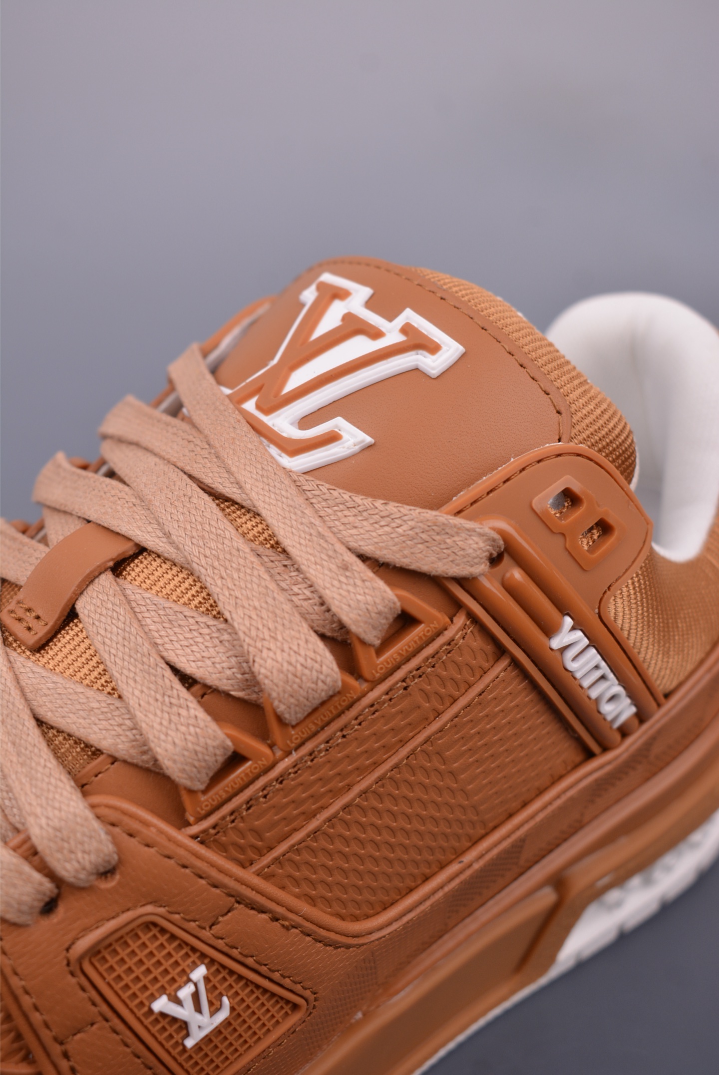 Louis Vuitton Trainer Sneaker Low “Leather Brown” 1AHTSB