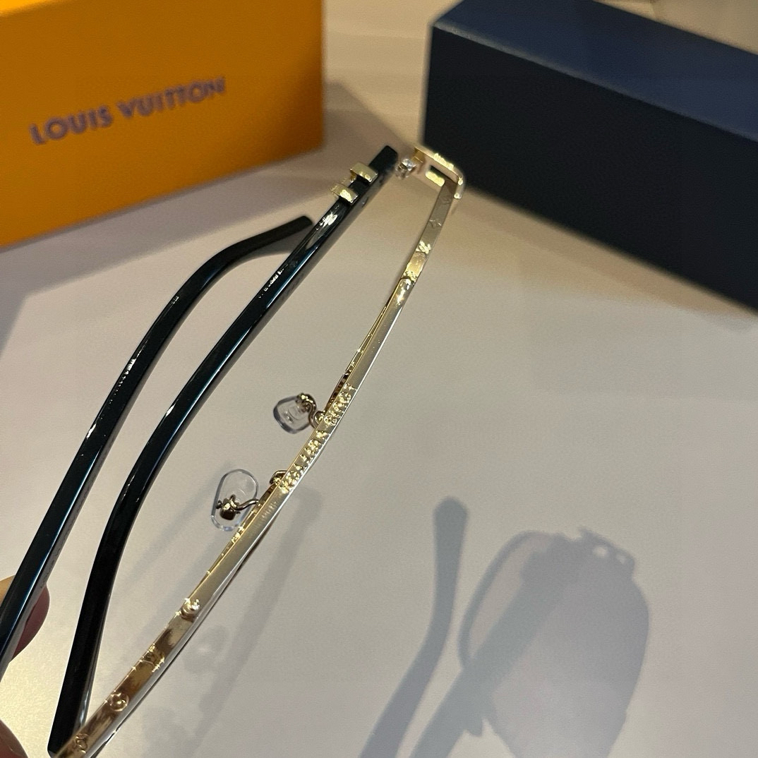 Louis Vuitton square-frame sunglasses