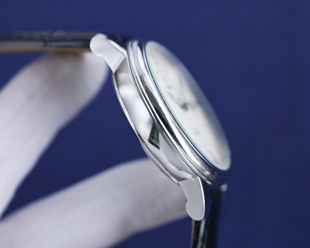 Omega's new De Ville series