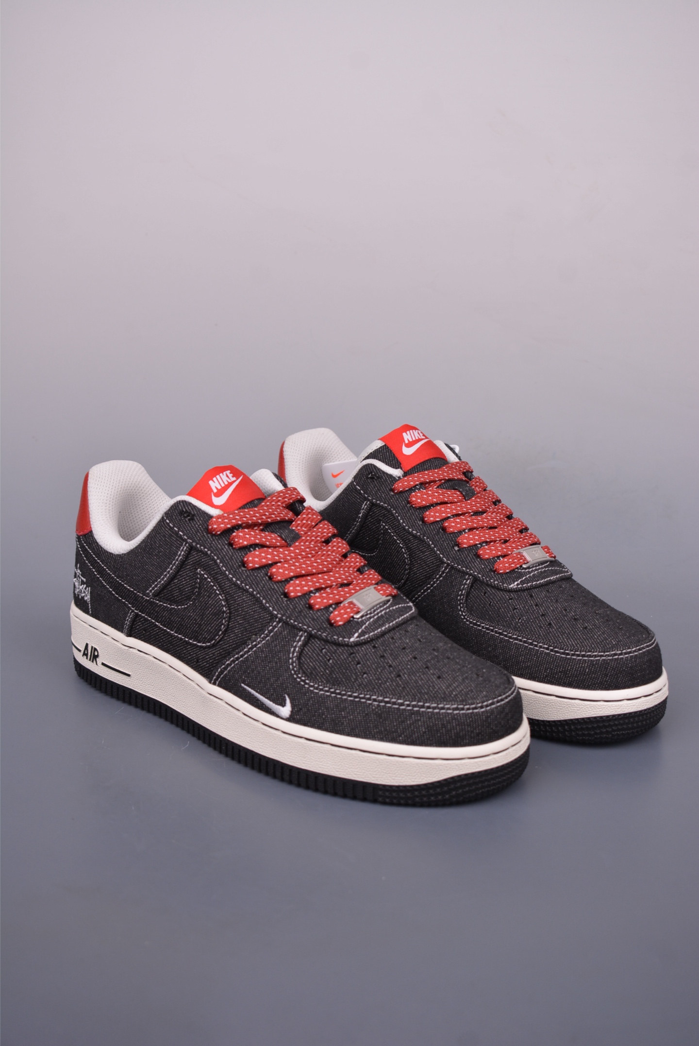 Stussy x Nike Air Force 1 Low 