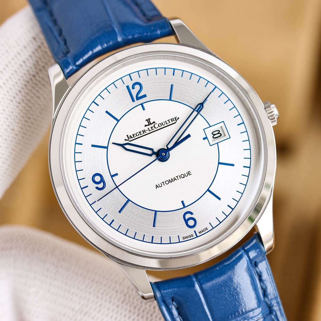 Jaeger-LeCoultre Master Ultra-Thin sector dial