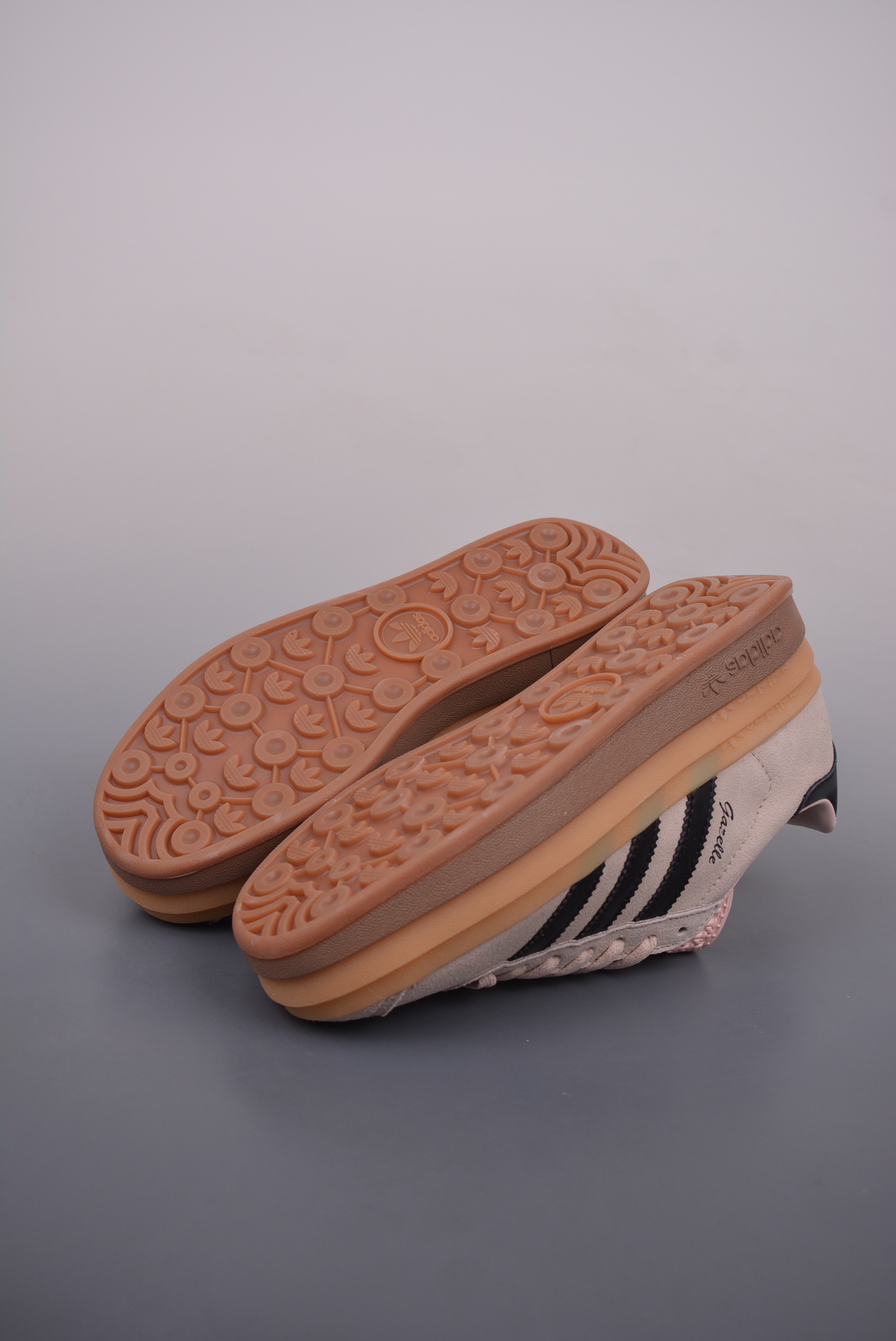 Adidas Originals Gazelle Bold pink and black IE0429