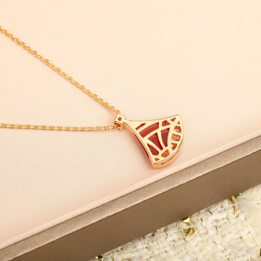 Bulgari fan-shaped diamond necklace