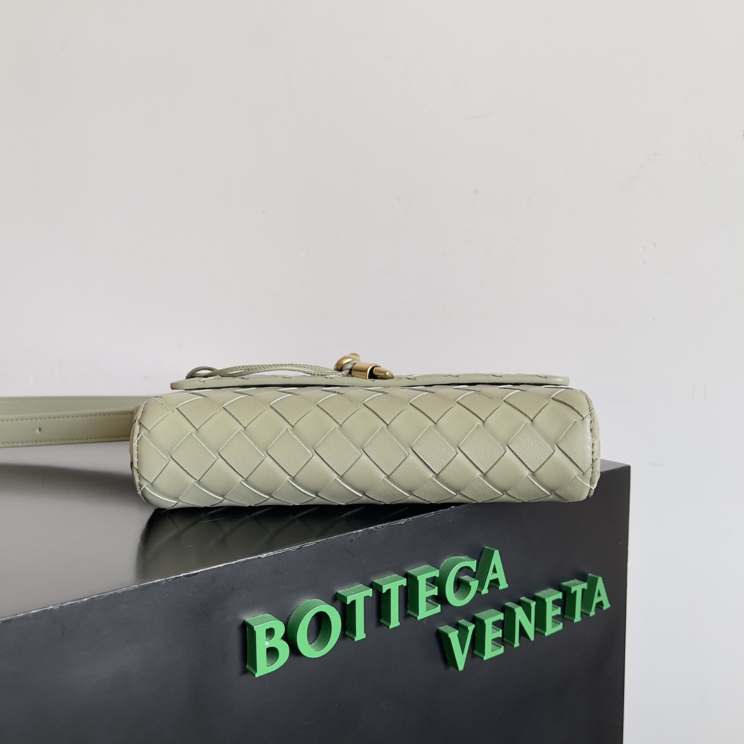 Bottega Veneta Mini Andiamo Bag 755545
