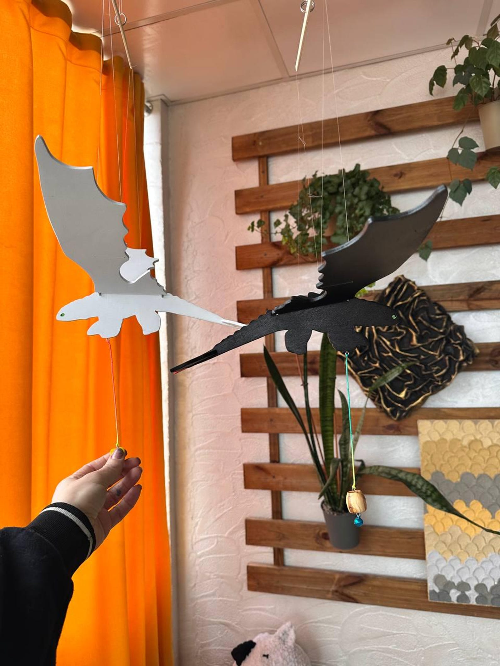 🔥FLASH SALE - 60% OFF🔥Flying Dragon Duo — Black & White Hanging Fantasy Mobile