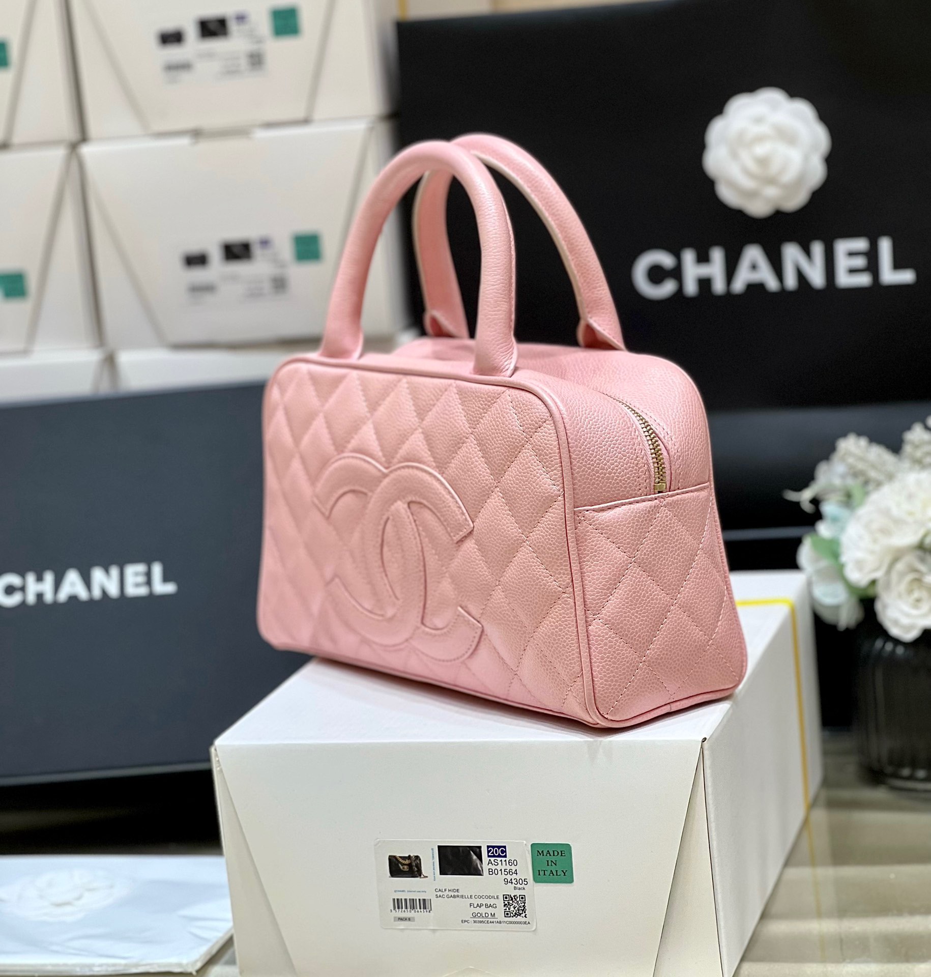 Chanel Vintage Bowling Bag 20996