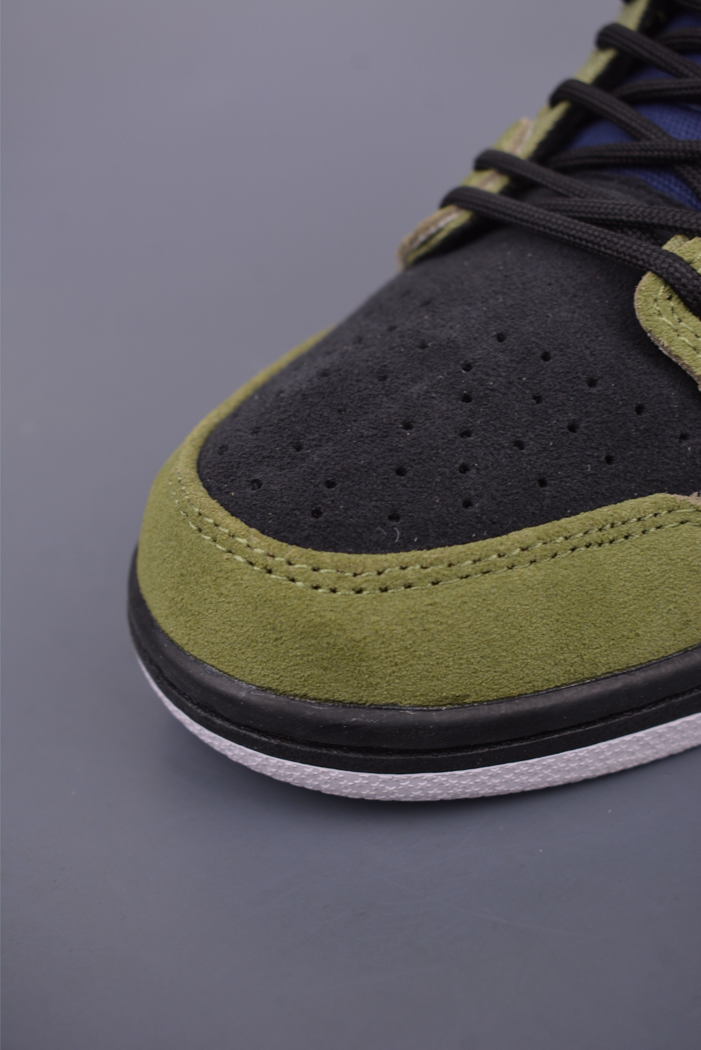 Nike SB Dunk Low Pro PRM sneakers Military Green Black White Blue DX6775-400