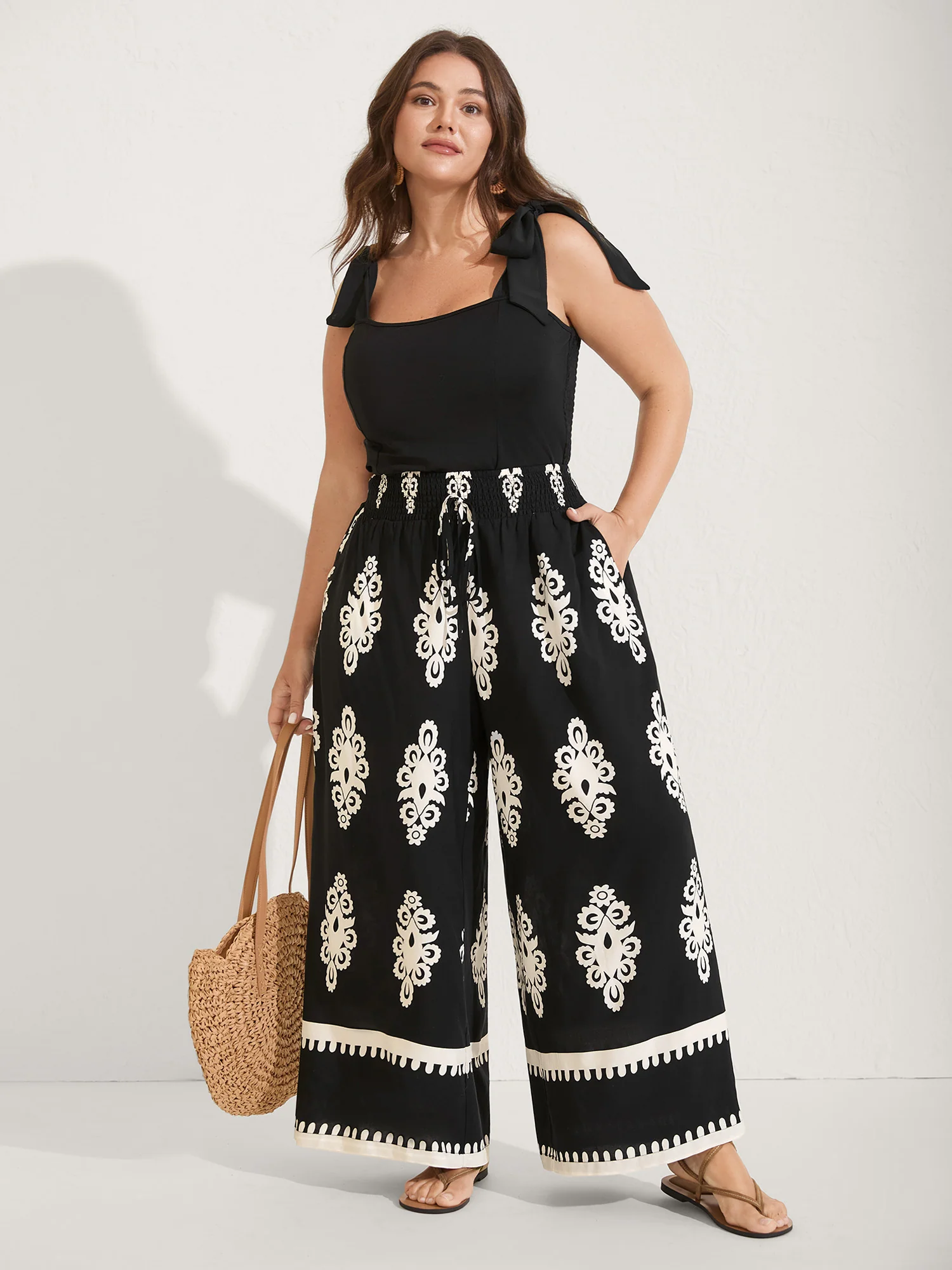 Ornate Print Shirred Wide-Leg Pants