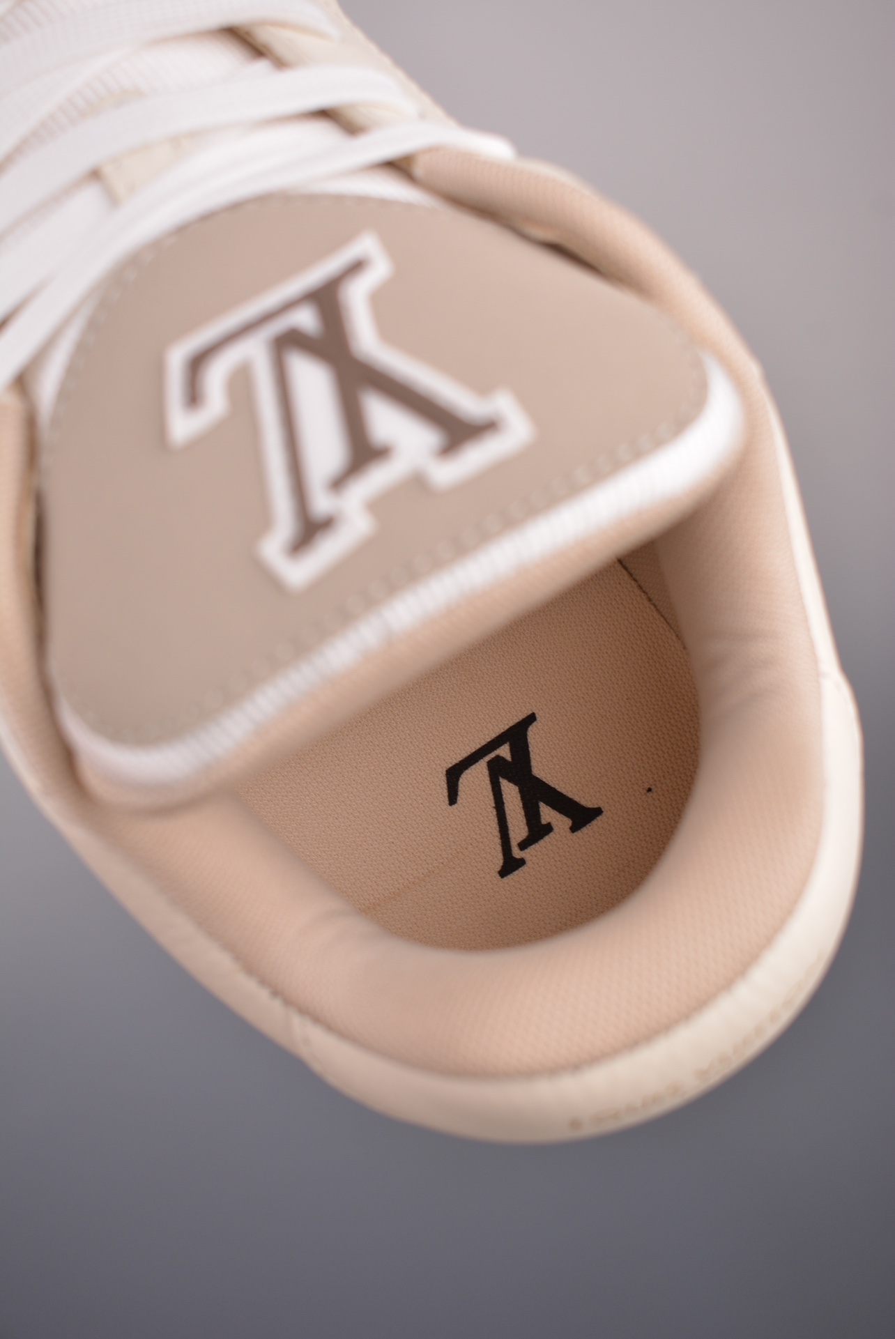 Louis Vuitton Archlight Sneakers Beige Gray