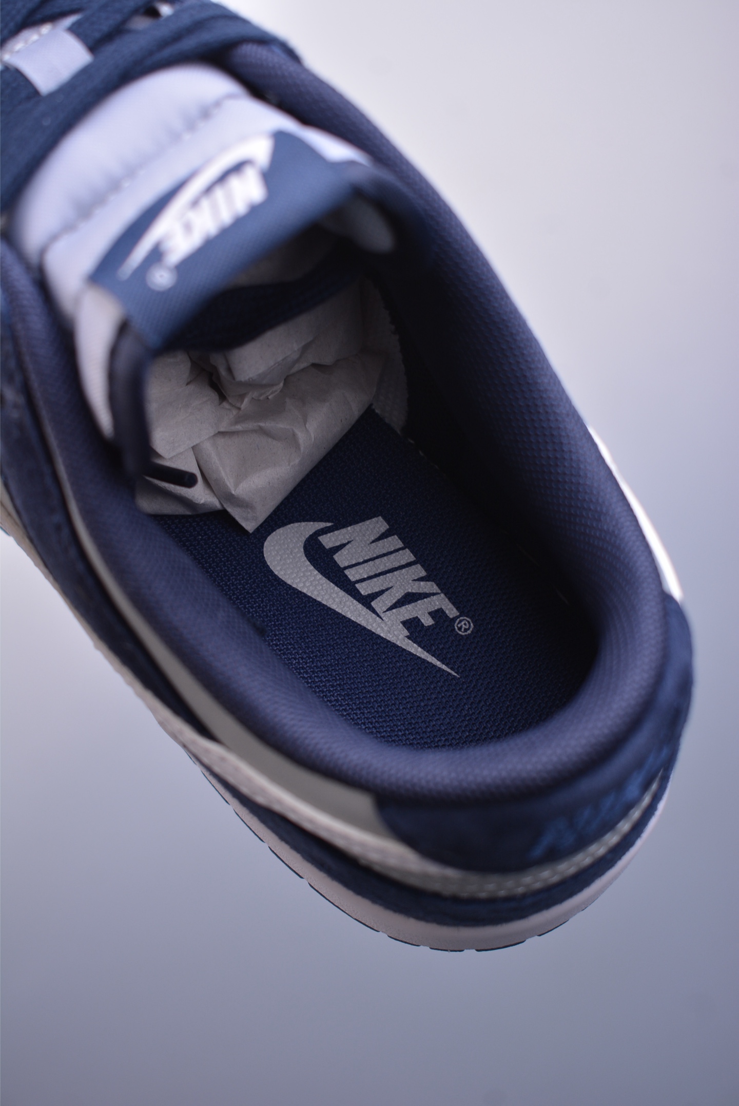 Nike SB Dunk Low Sneakers Navy Blue Grey IB3079-400