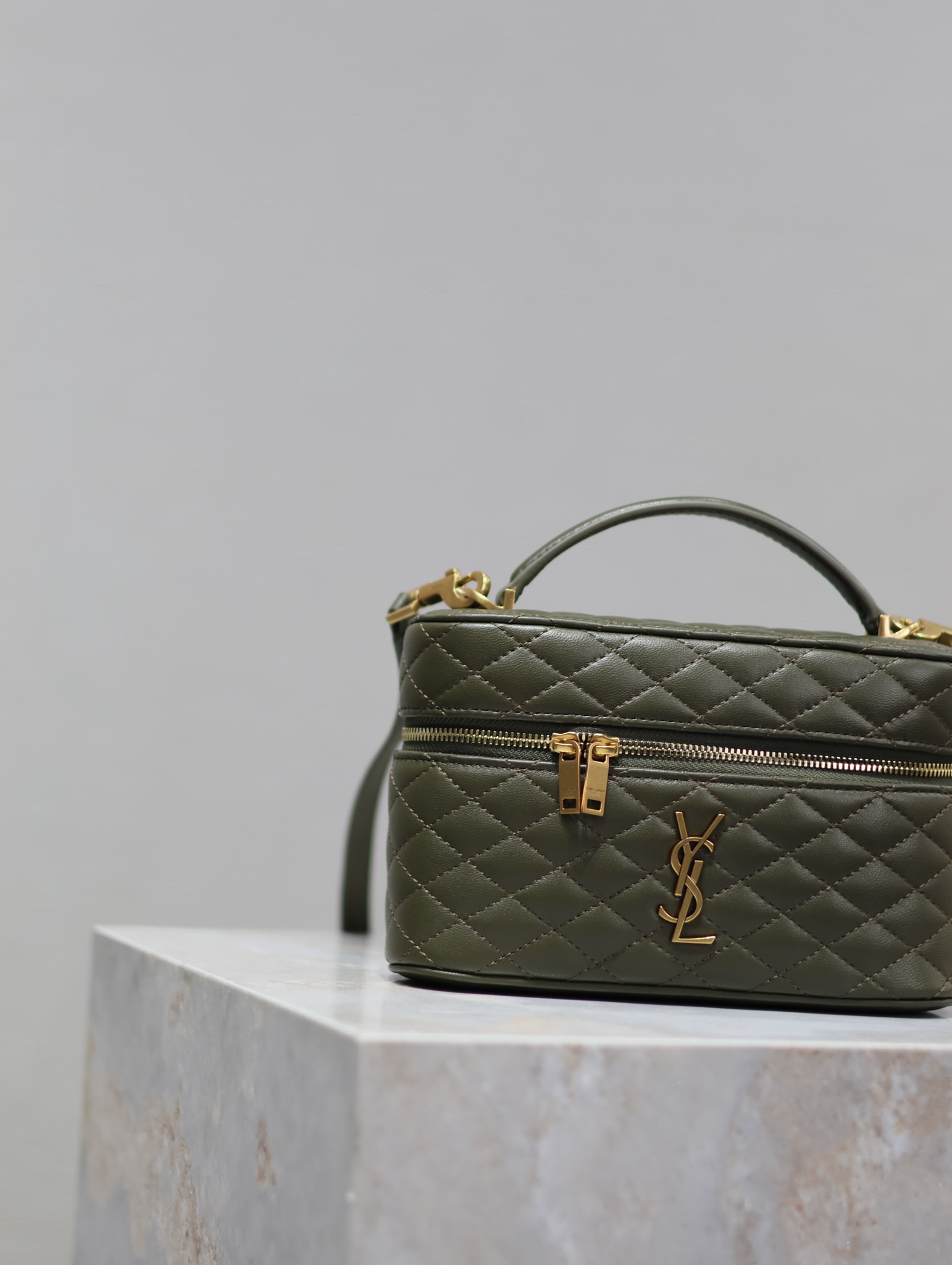 Yves Saint Laurent GABY MINI Box Bag 766731