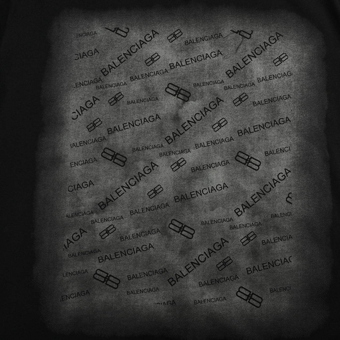 Balenciaga Gradient full-print letter short sleeves