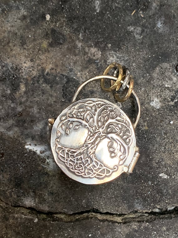 🔥New Sale 49% OFF - 🌙Triple moon silver locket with tree life