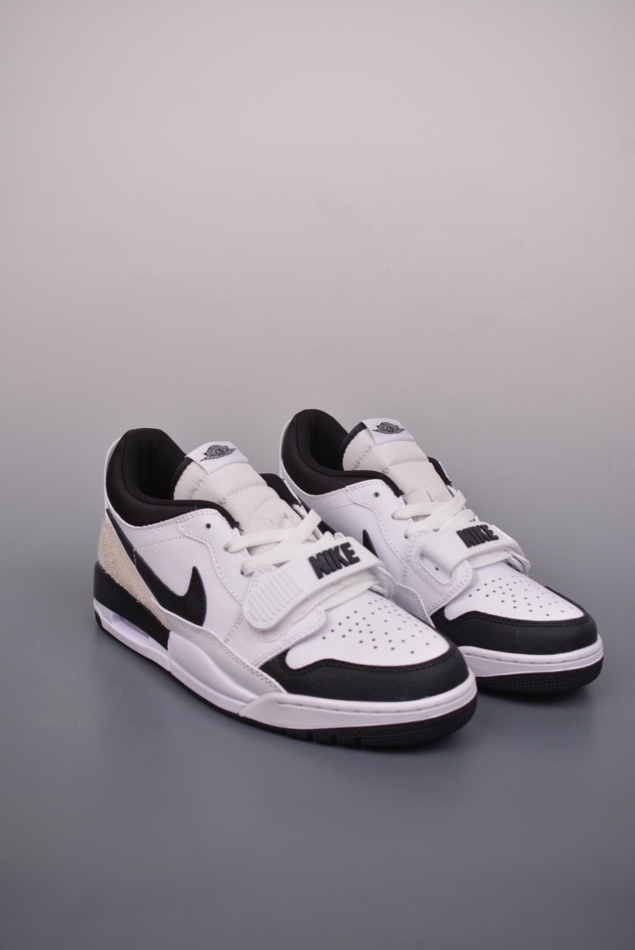 Nike Air Jordan Legacy 312 Low White Black Panda HV1811-101