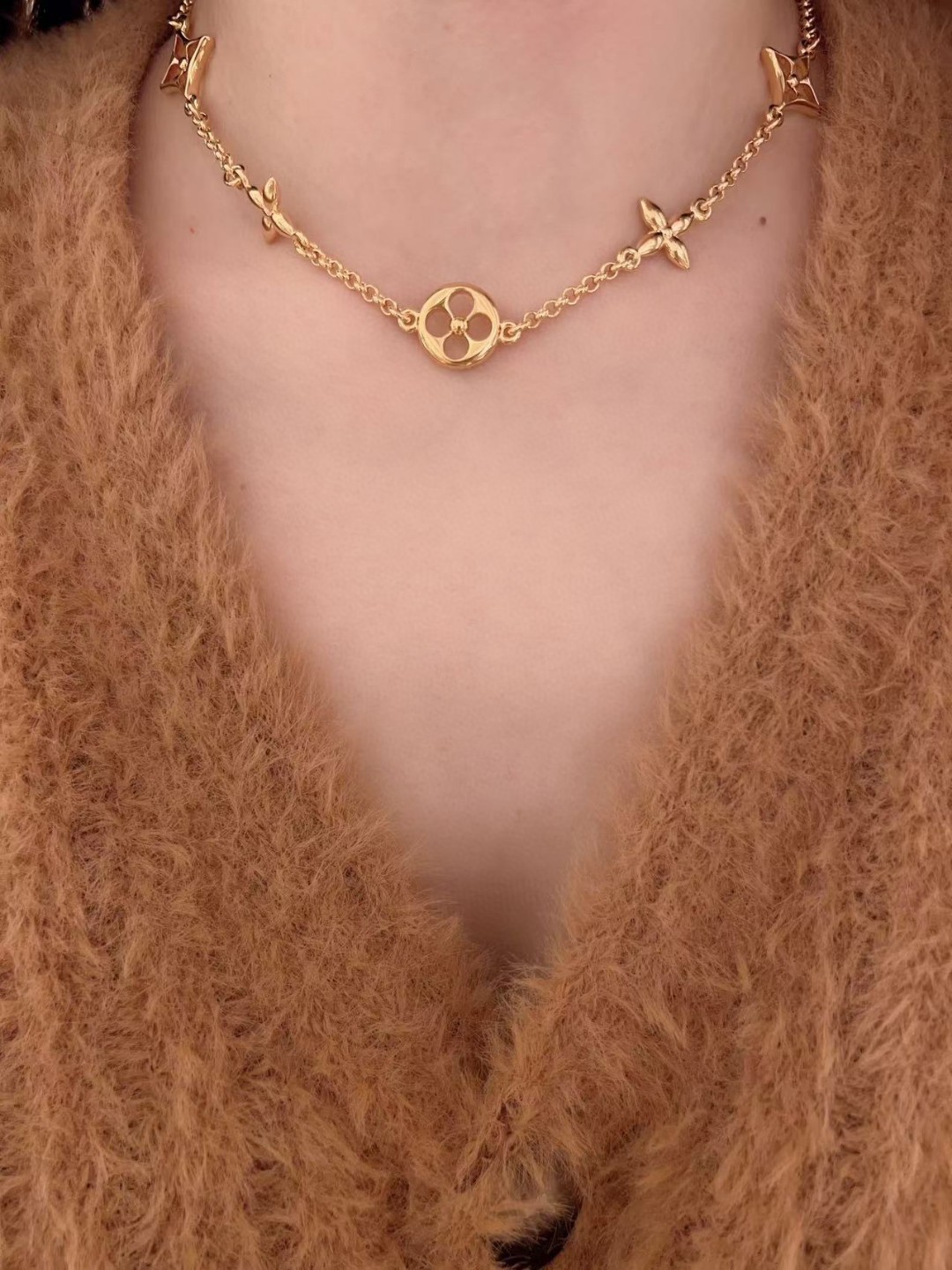 Louis Vuitton floral necklace