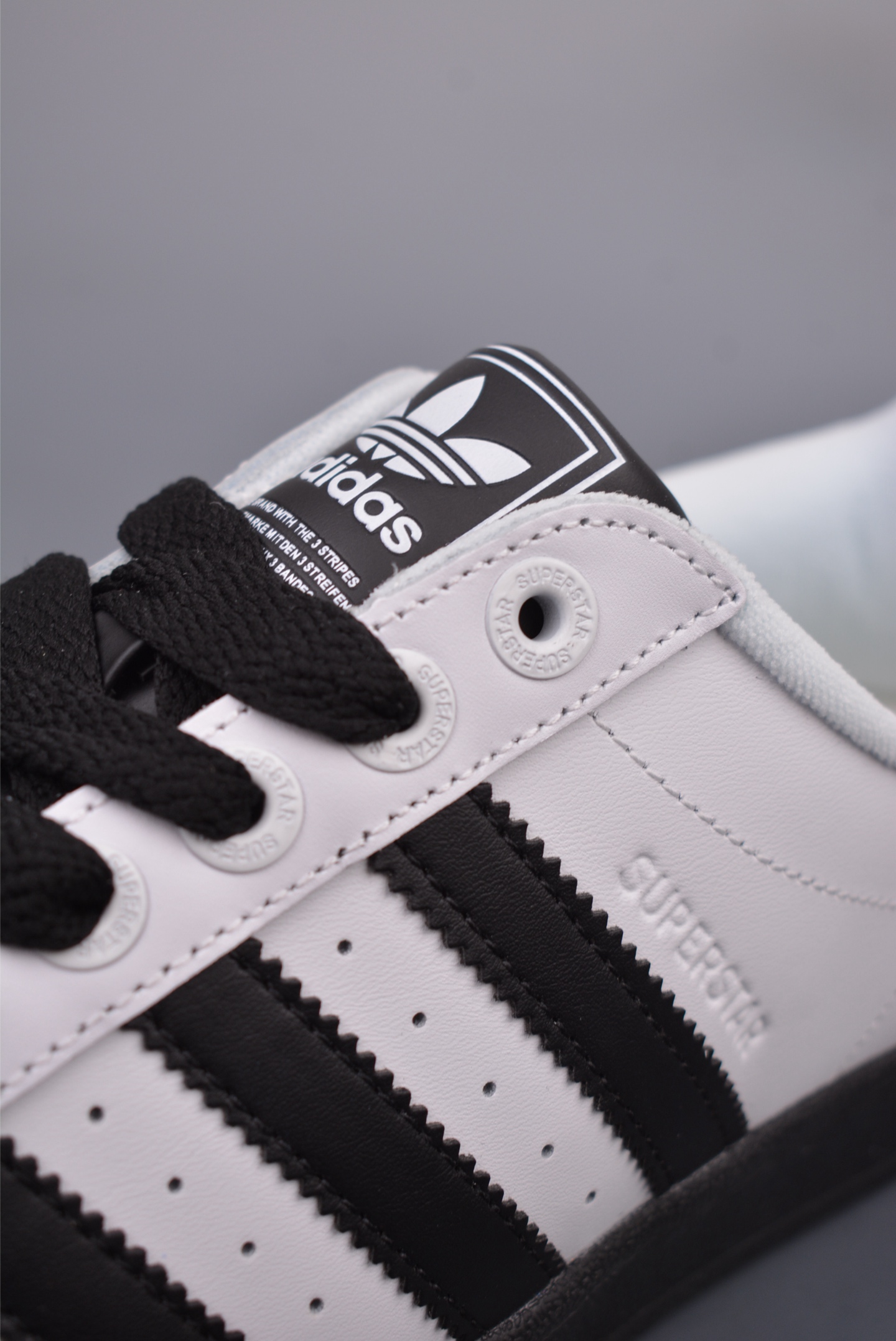 Adidas Originals Superstar white and black JI0124