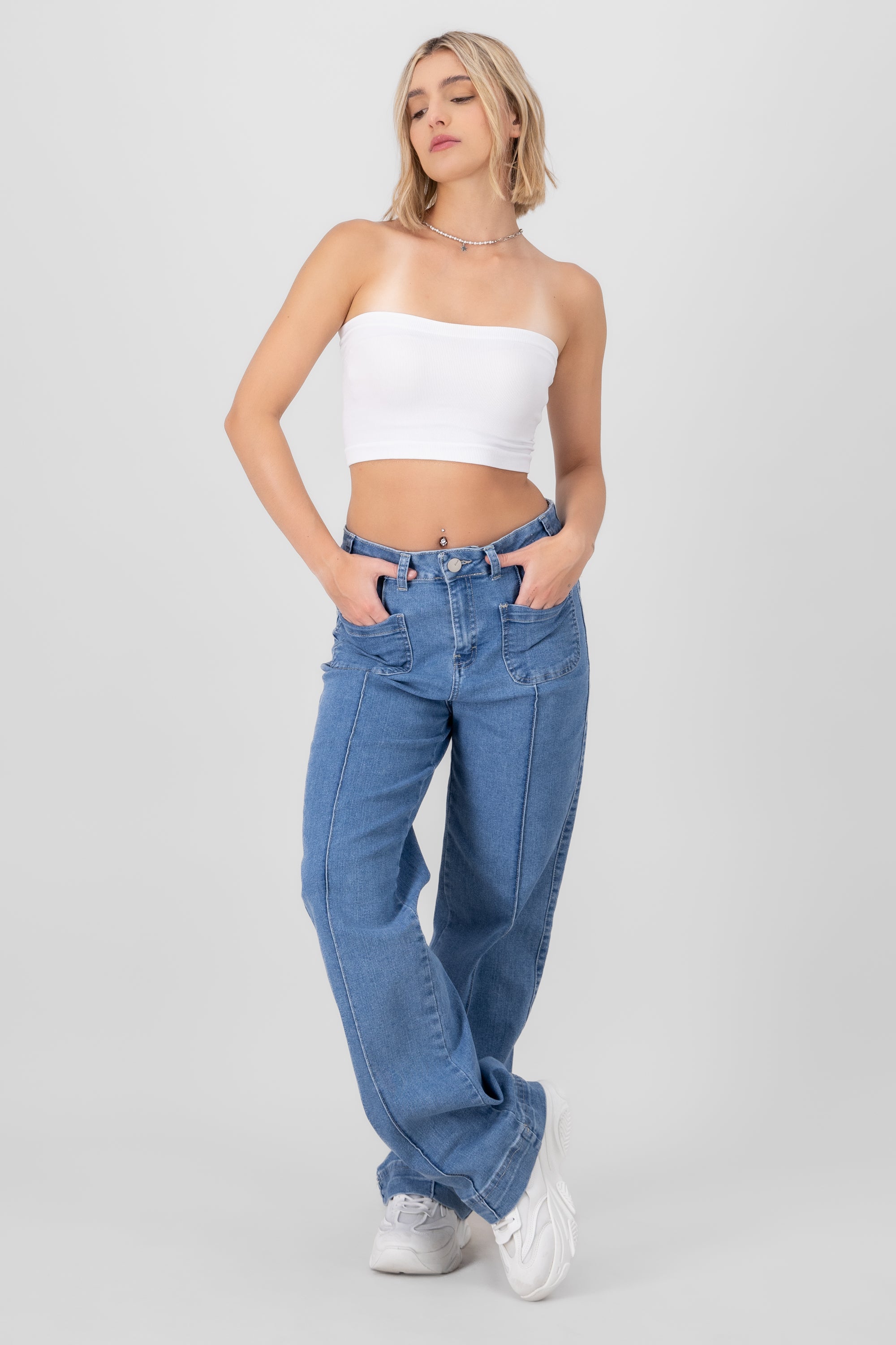 Straight Jeans With Pockets