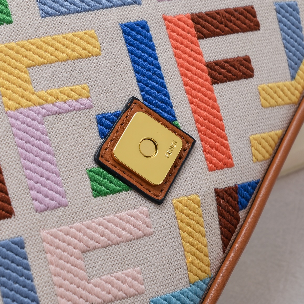 FENDI Baguette Shoulder Bag 1008