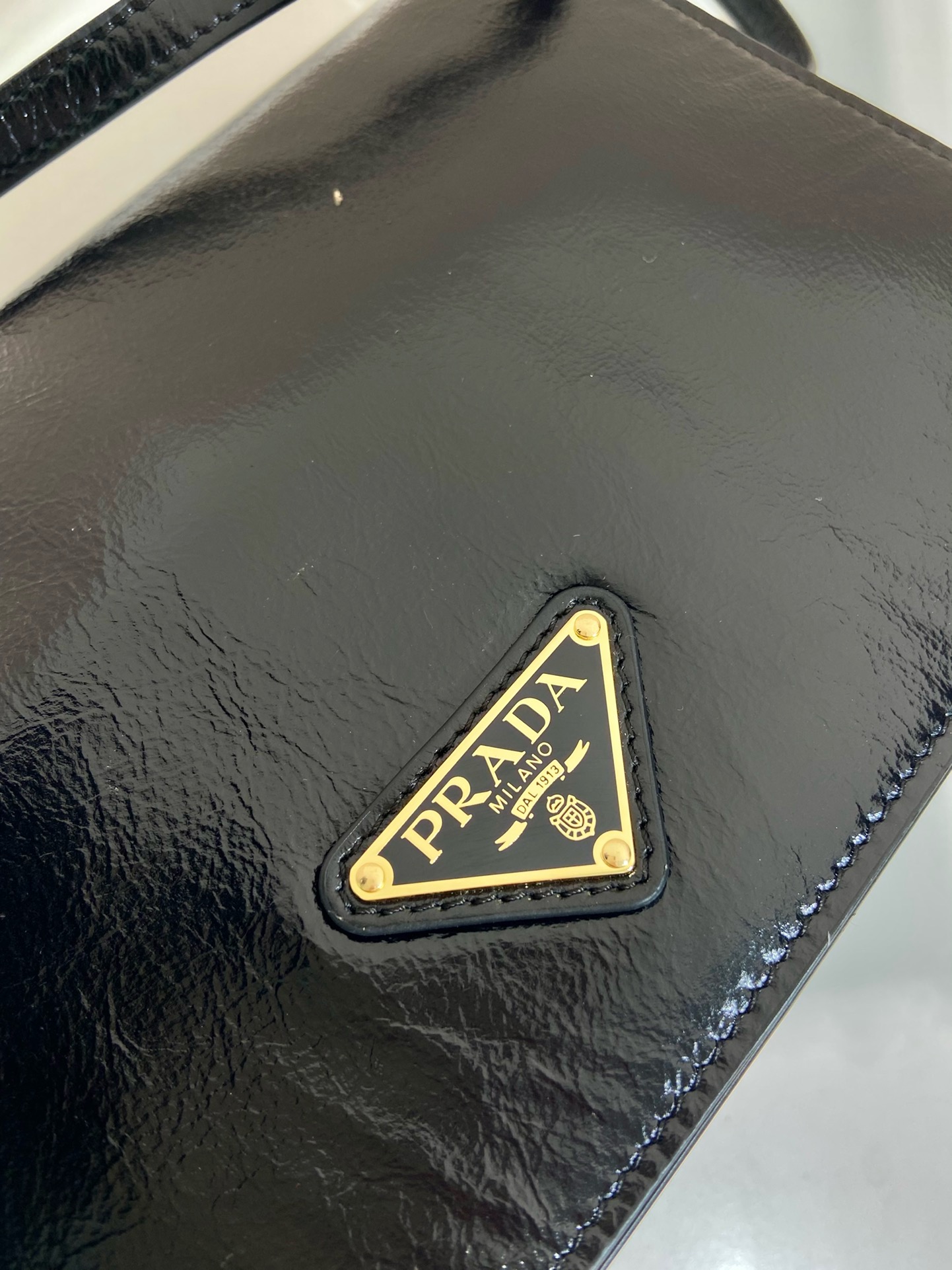 Prada waxed leather messenger bag 1BD082