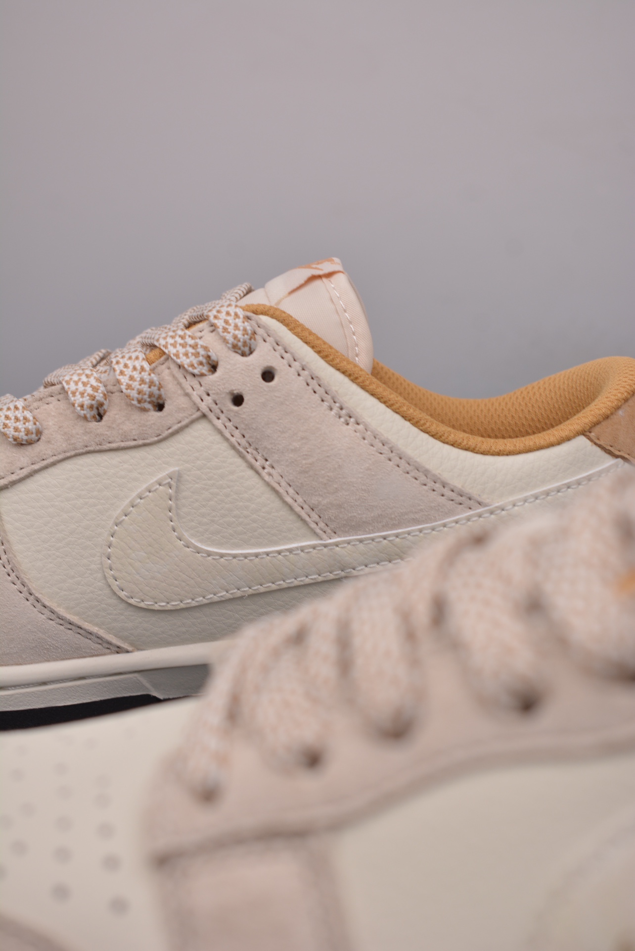 Dior x Nike SB Dunk Low Dior Off-White Khaki DIOR Embroidery DJ2024-066