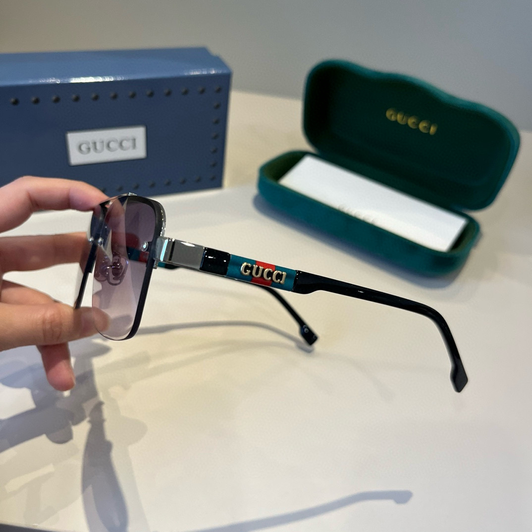 Gucci Square Frame Sunglasses