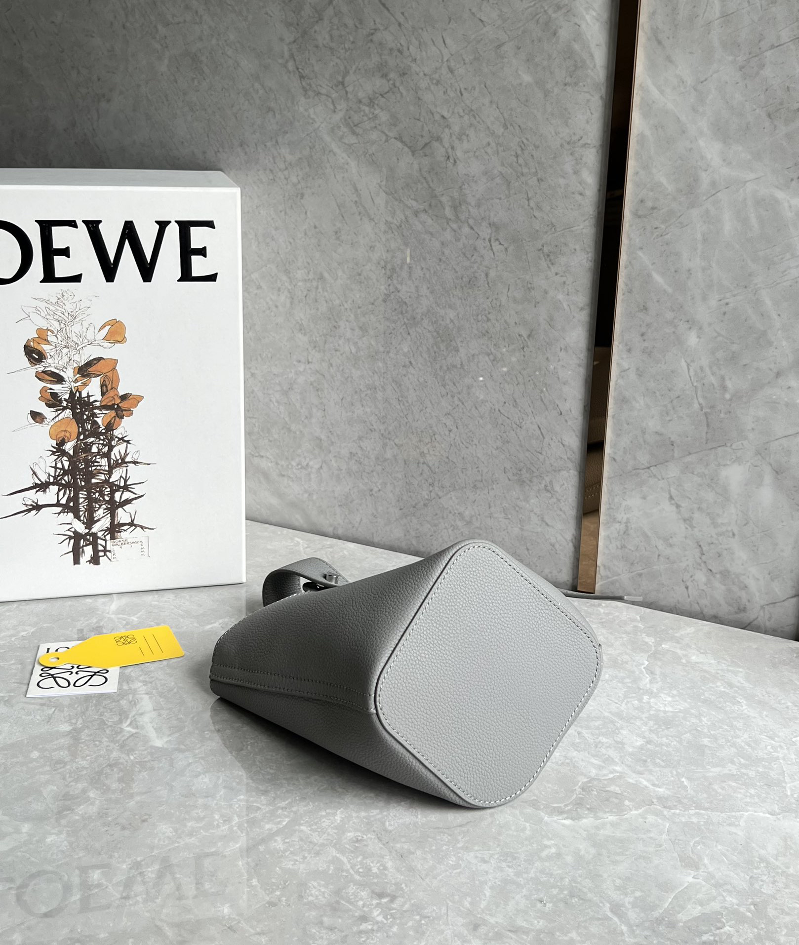 Loewe Pebble mini bucket bag 0705
