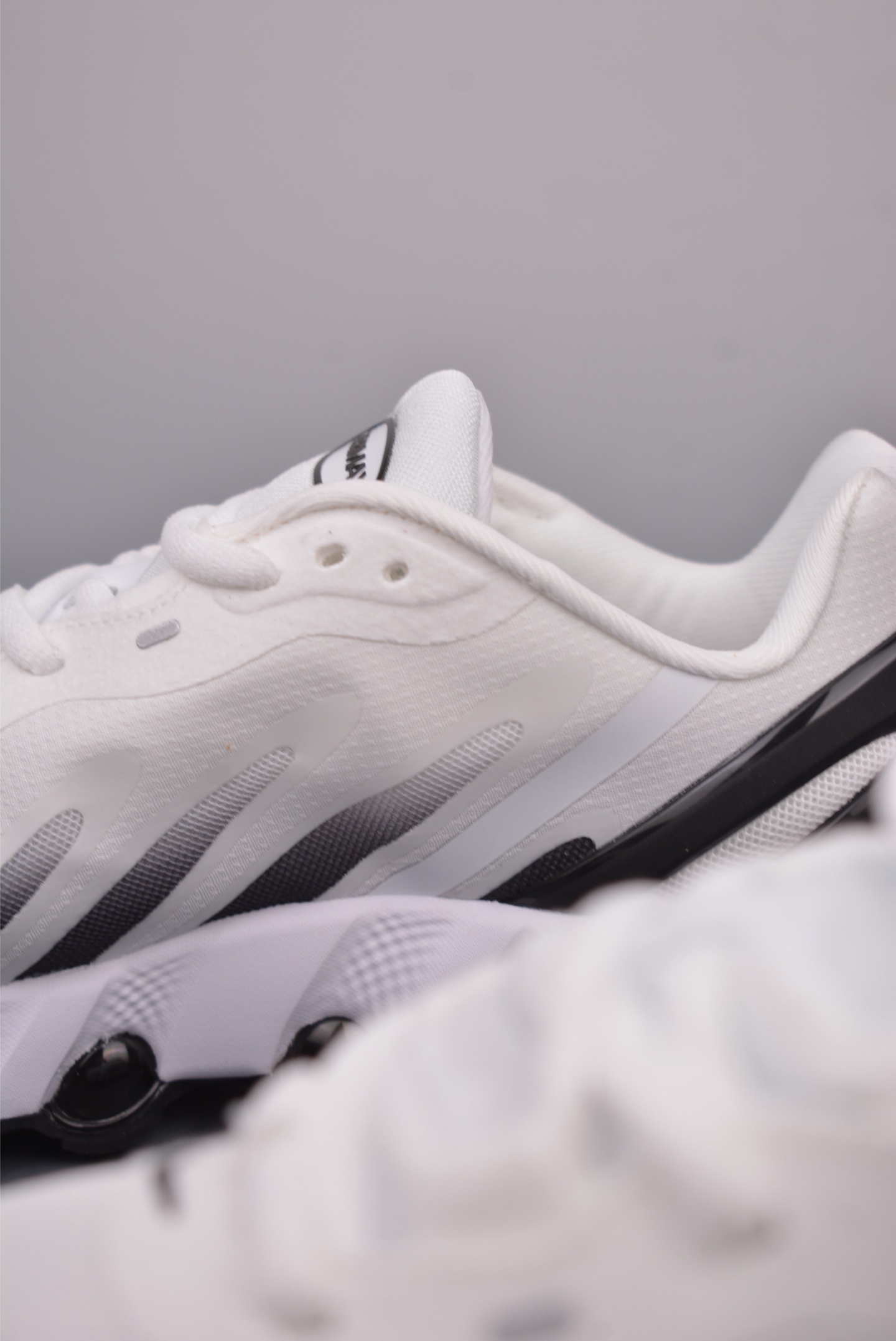 Nike Air Max DN8 White and Black Stripes FQ7860-002