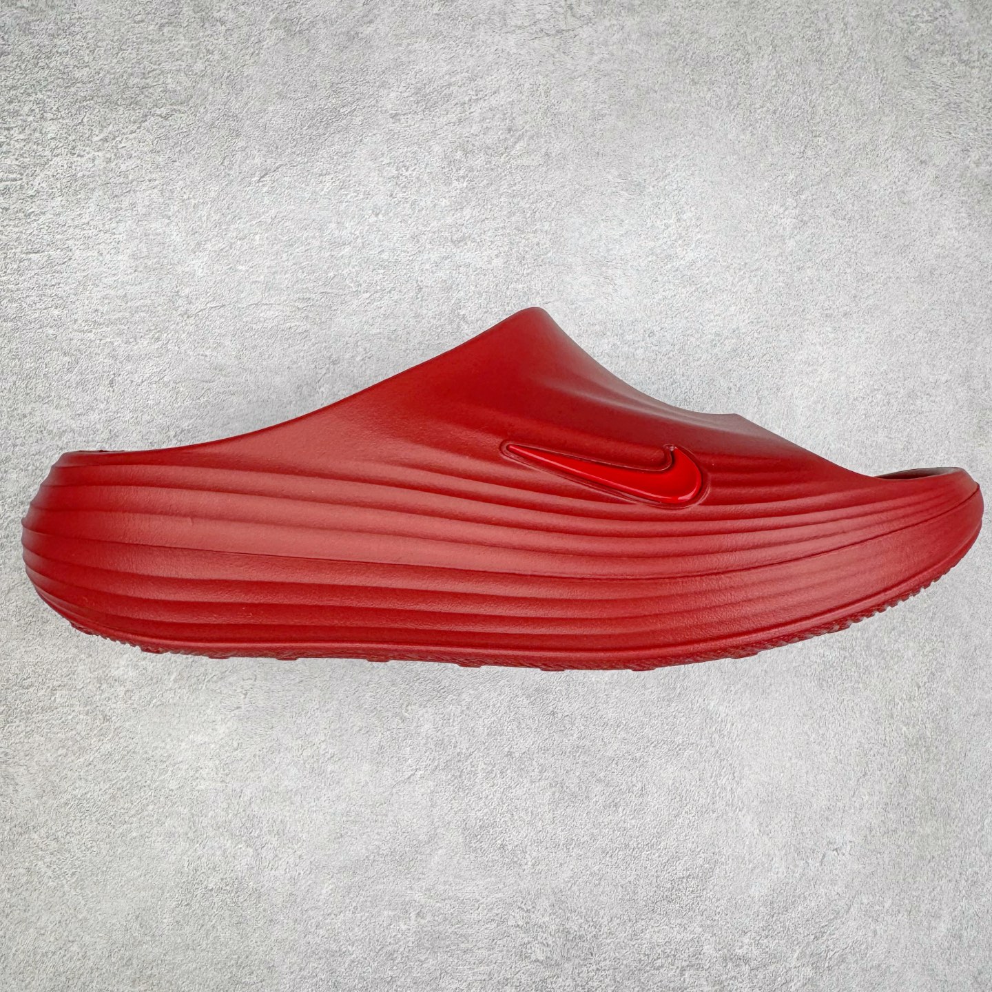 Nike ReactX Rejuven8 Simple, Comfortable and Versatile Slippers