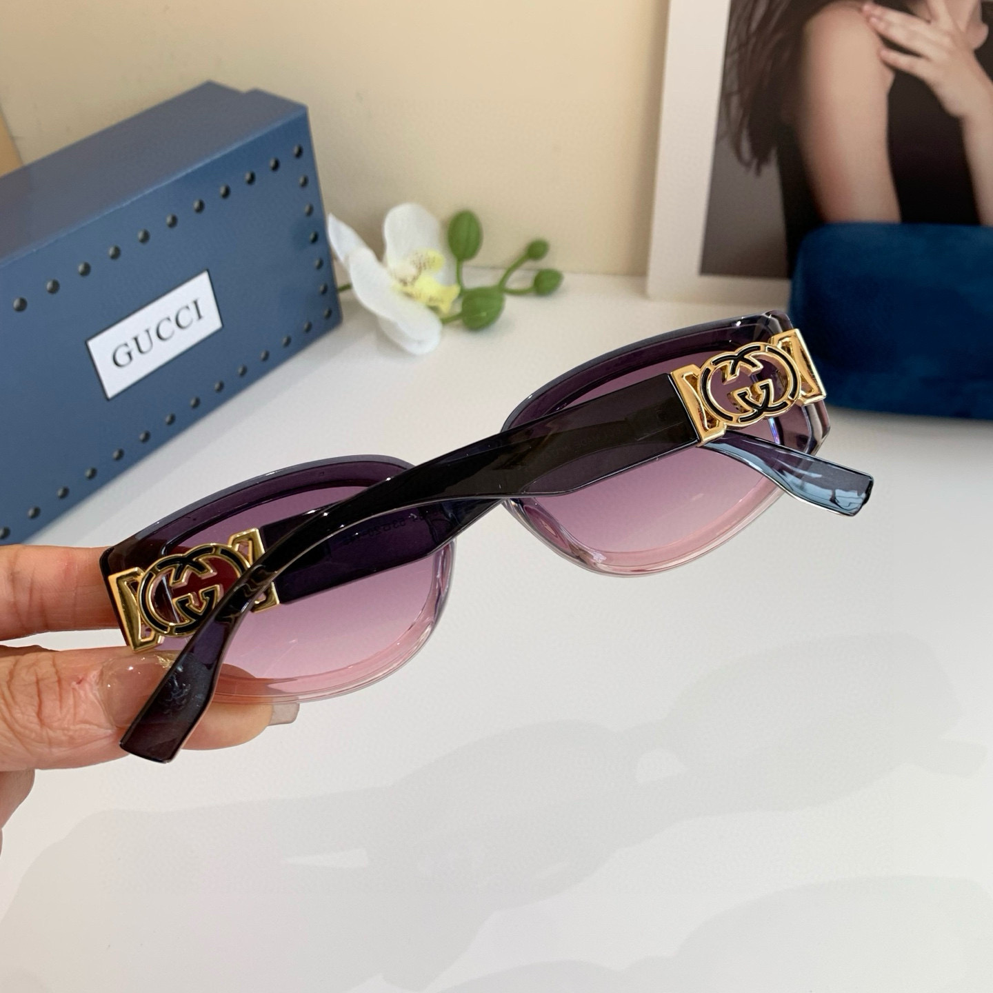 Gucci Round Frame Sunglasses