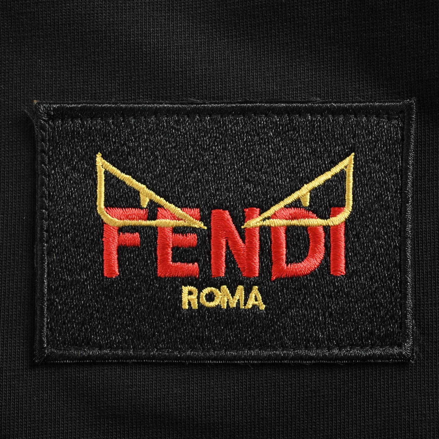 Fendi 25ss short-sleeved shirt with hem label embroidery