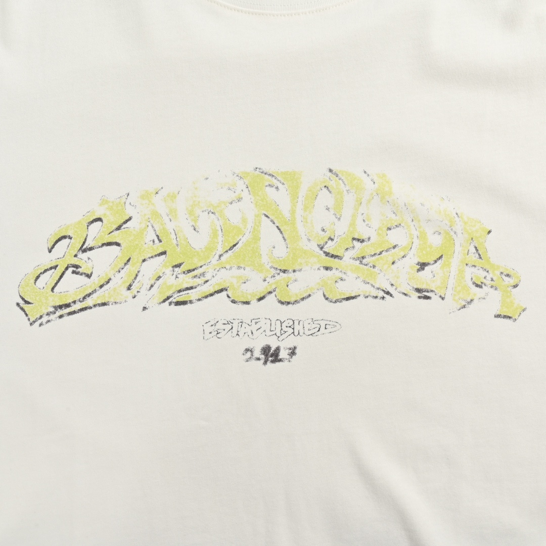Balenciaga catwalk disaster flame letter short sleeve