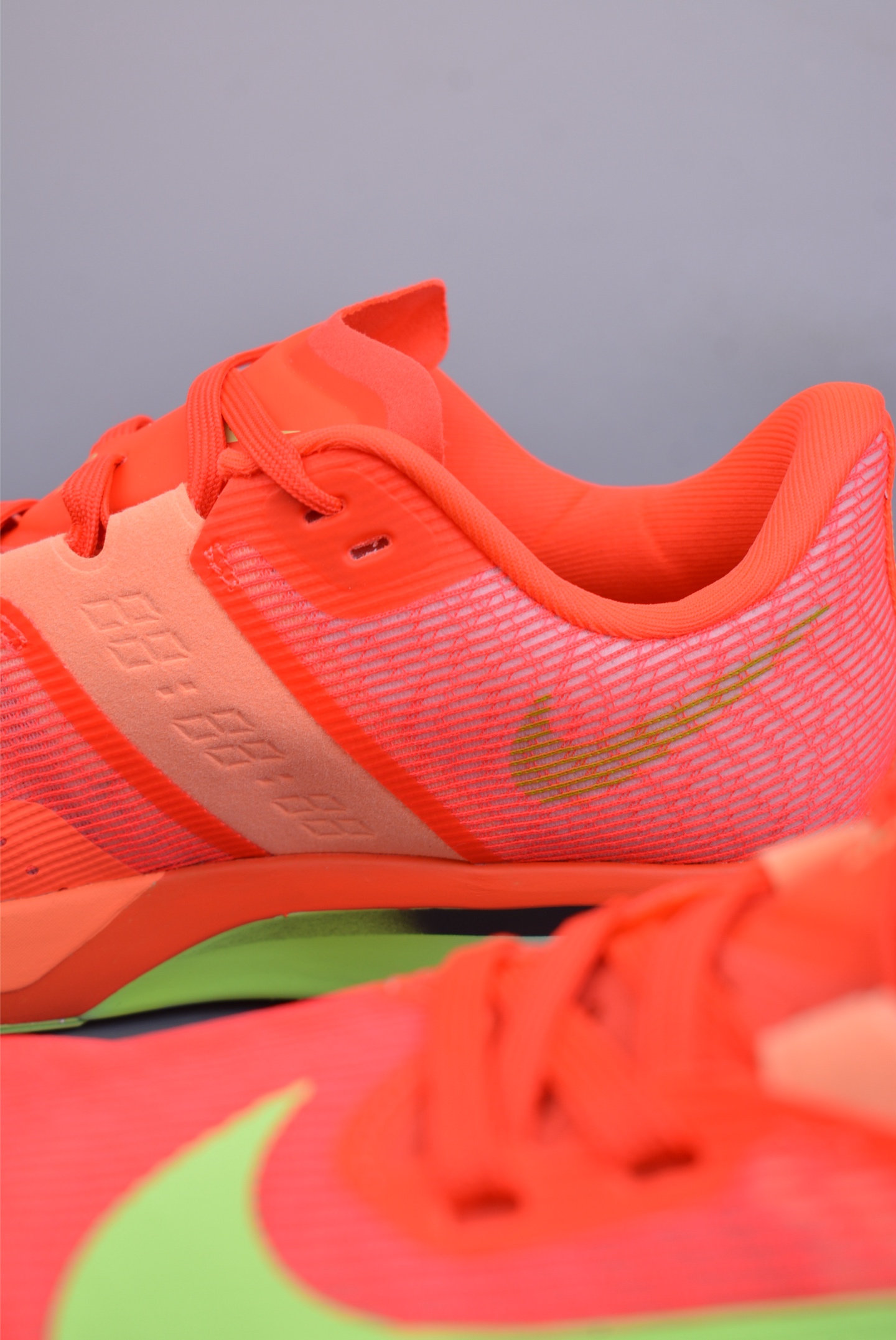 Nike Air Zoom Rival Fly 4 running shoes orange red fluorescent green hook FV6040-600