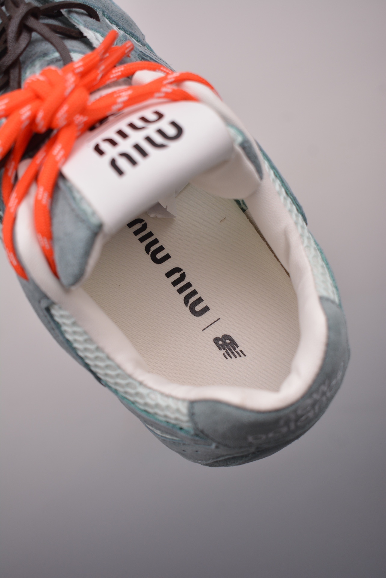 Miu Miu x New Balance 530 SL 