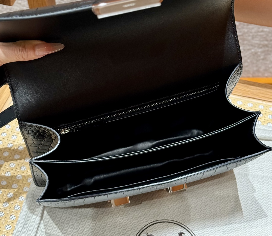 Hermès Constance ck89Black (Handmade to order)