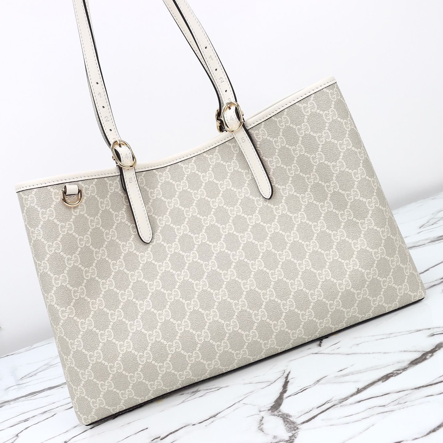 Gucci GG Emblem large tote bag ‎ 815213 FAD6L 9641