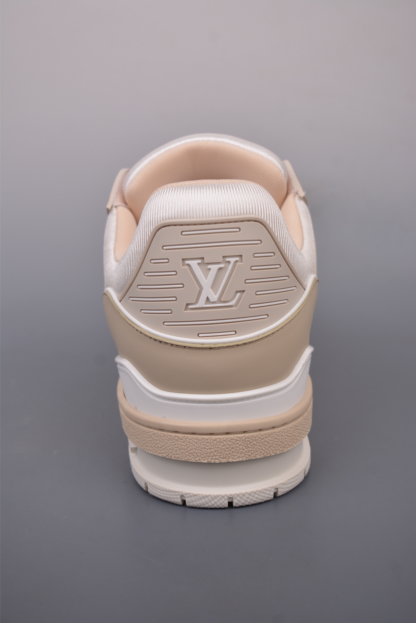 Louis Vuitton Trainer Sneaker Low Off-White