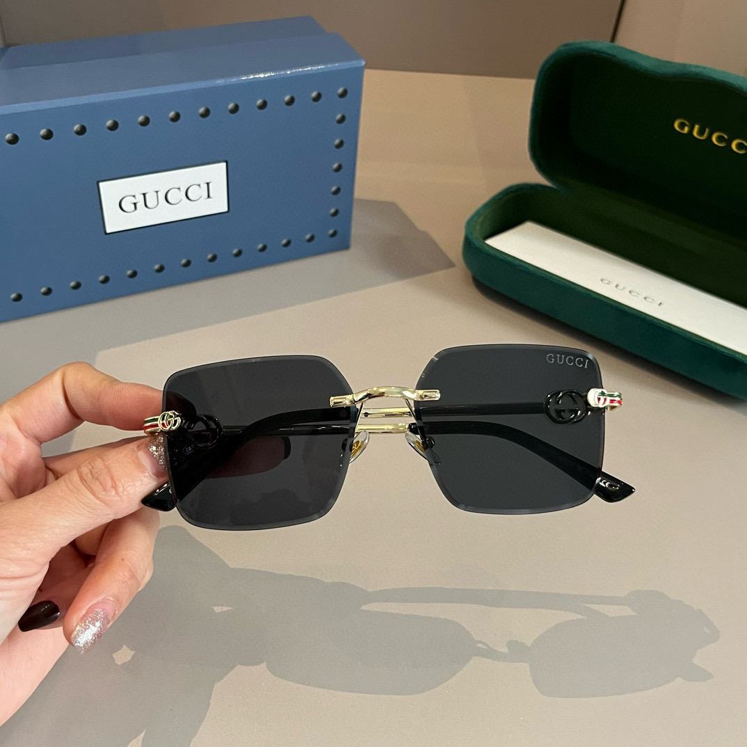 Gucci Square Frame Sunglasses