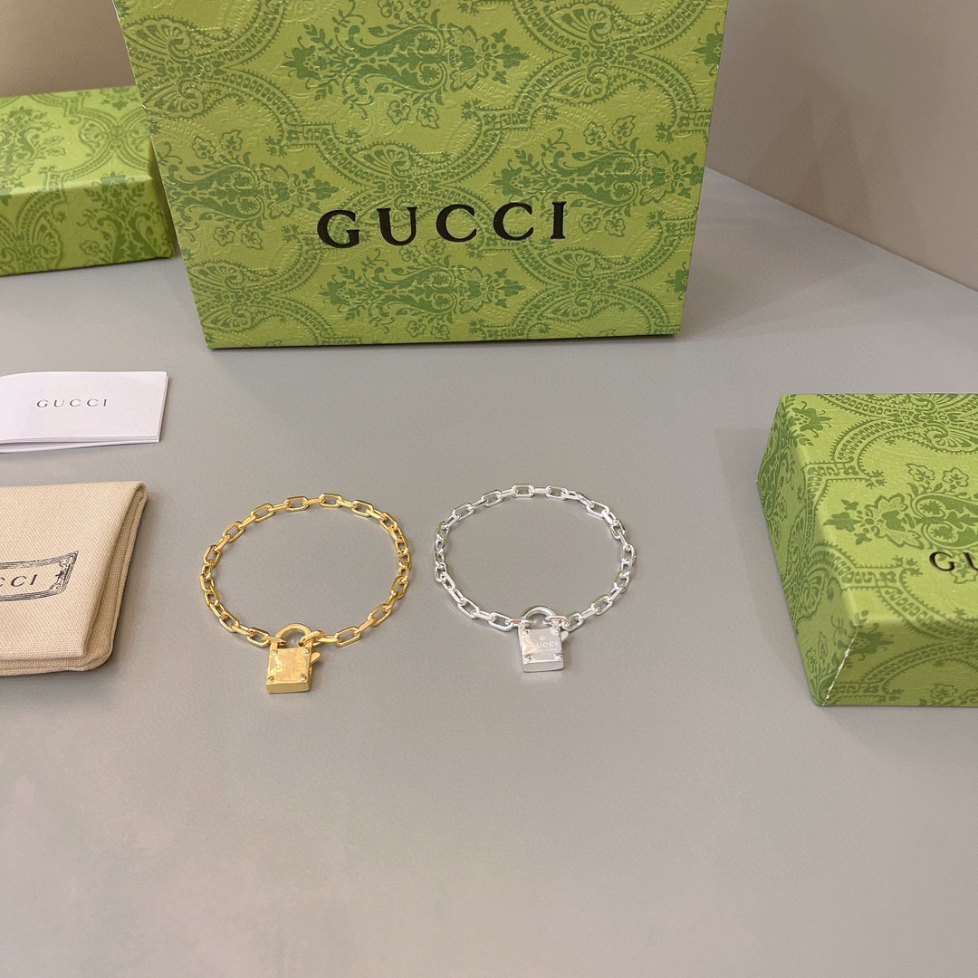 Gucci Lock Chain Bracelet