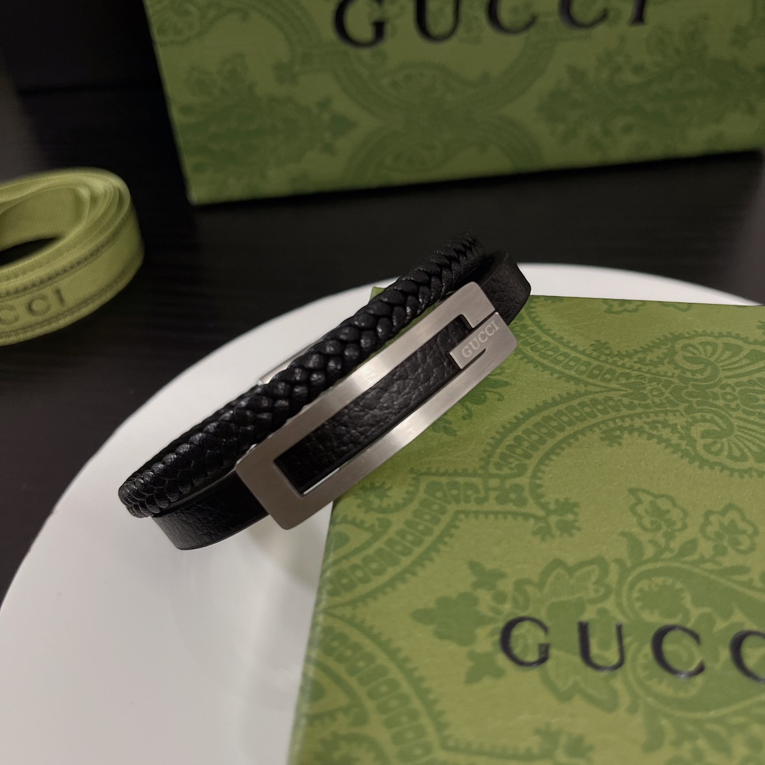 Gucci leather braided bracelet