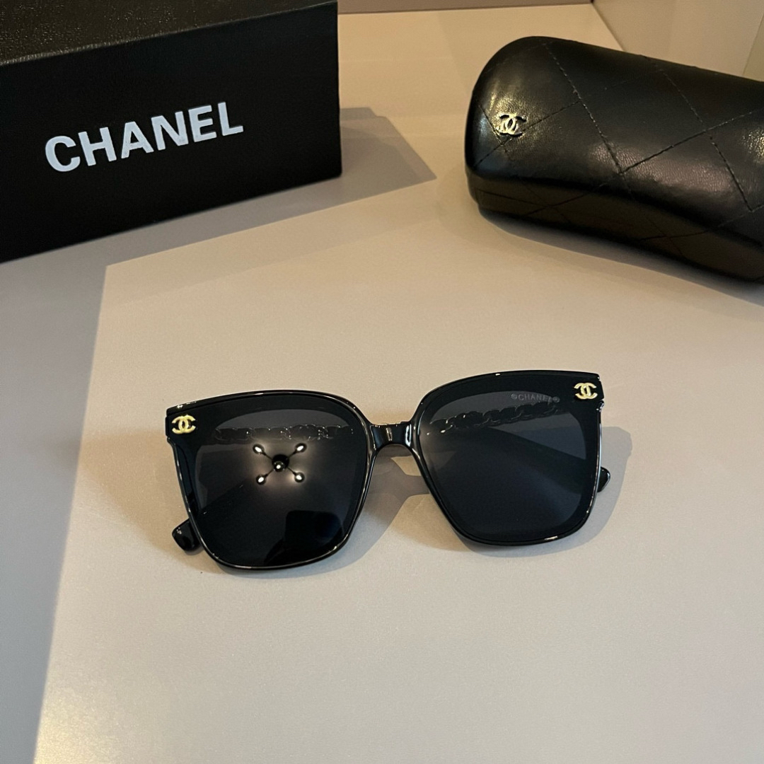 Chanel round frame sunglasses
