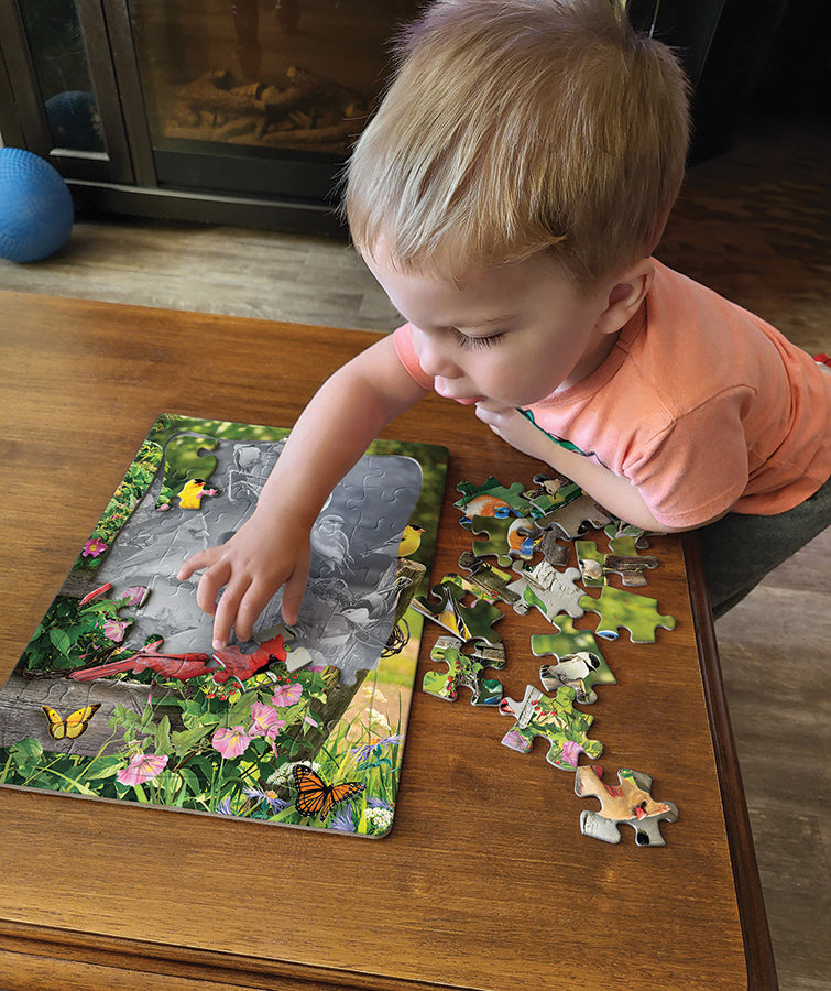 Singing Around the Birdhouse (tray) | 35 Piece Tray