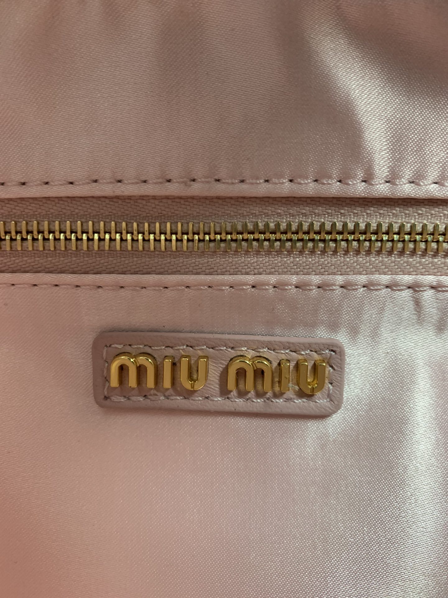 Miu Miu Diamond Bucket Bag 5BE090