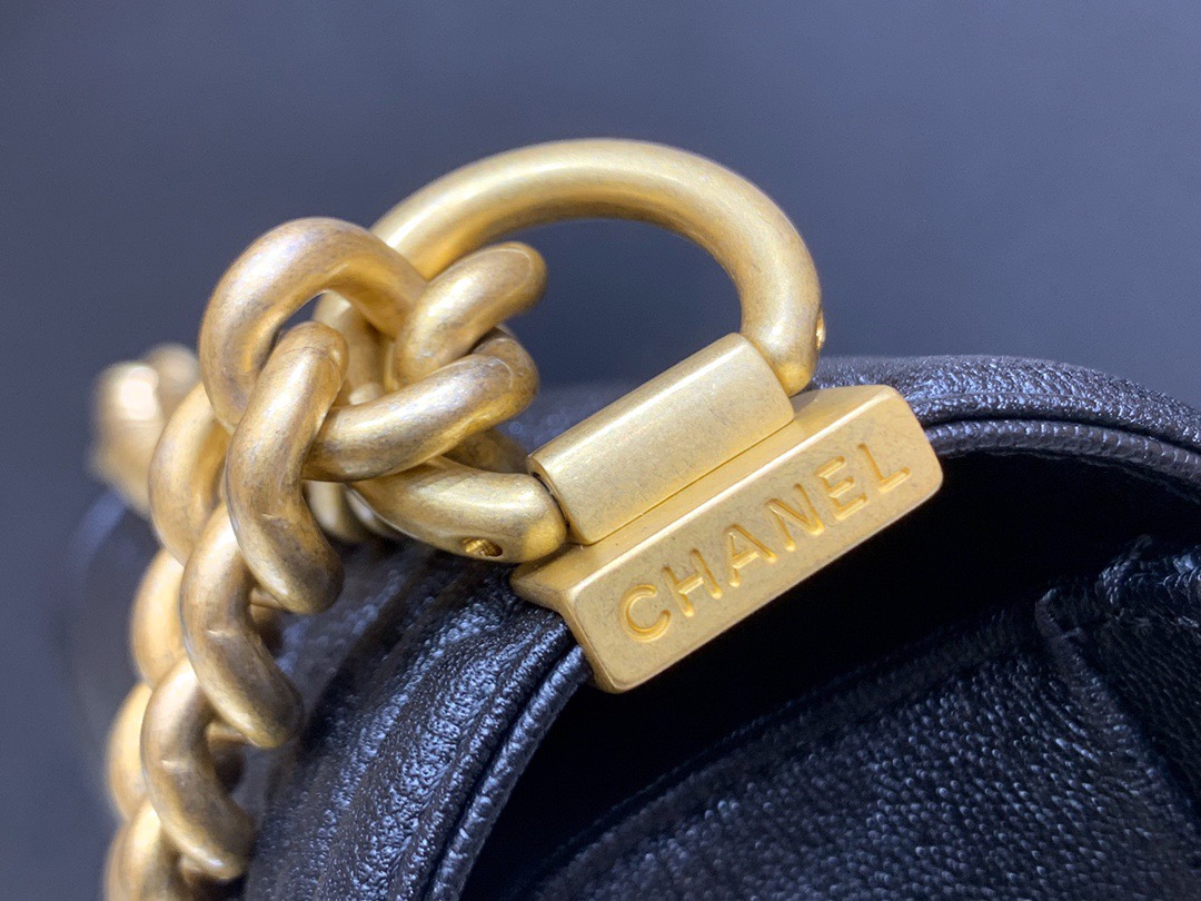 Chanel BOY Handbag A67086