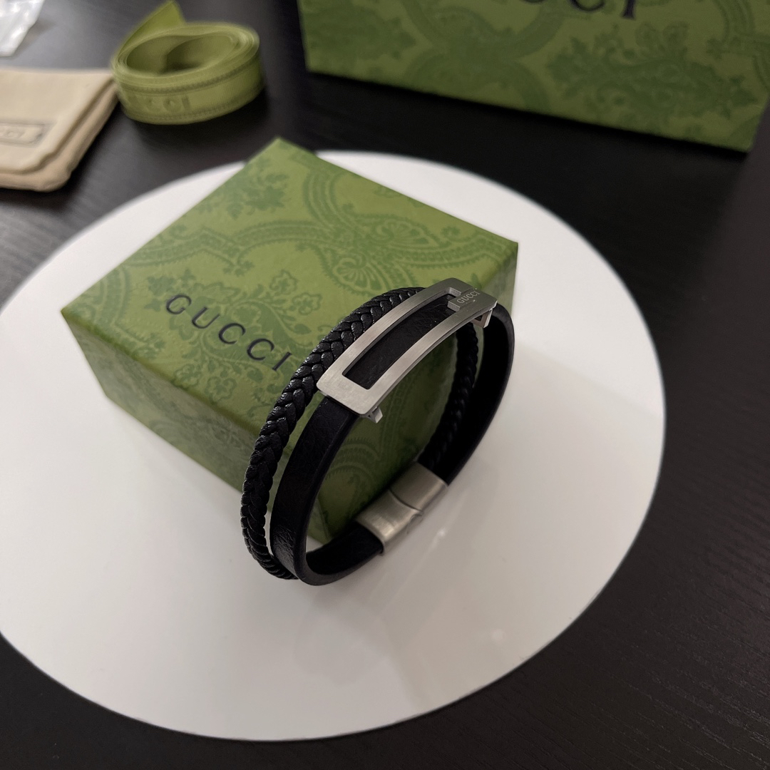Gucci leather braided bracelet