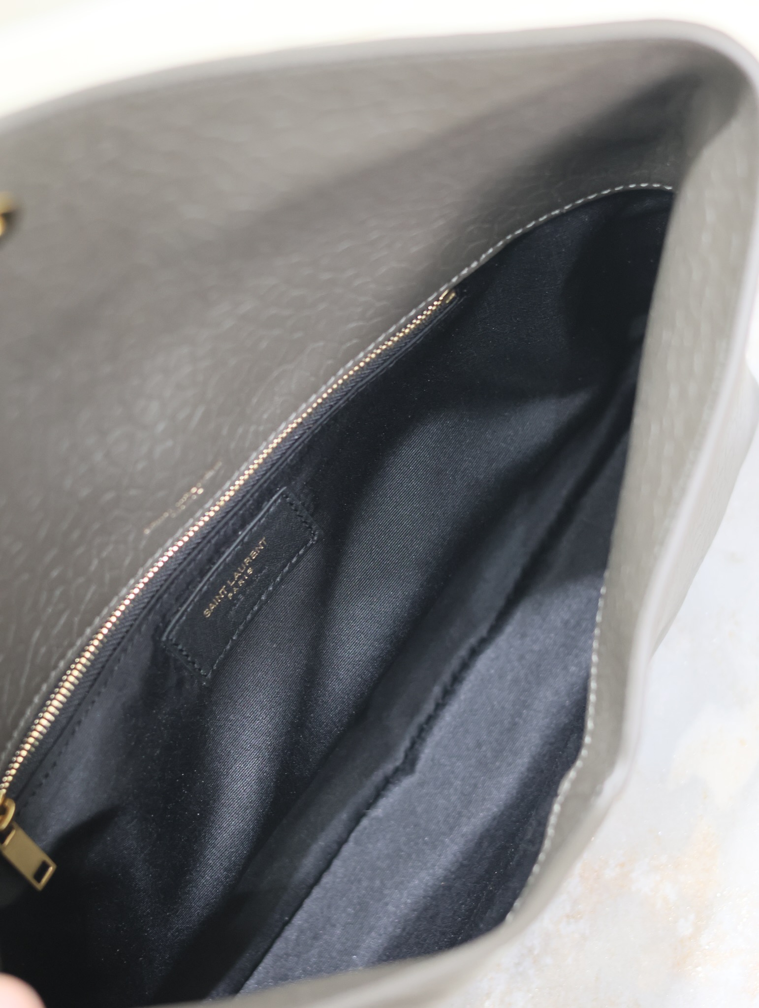 Yves Saint Laurent LE Envelope Clutch 769307
